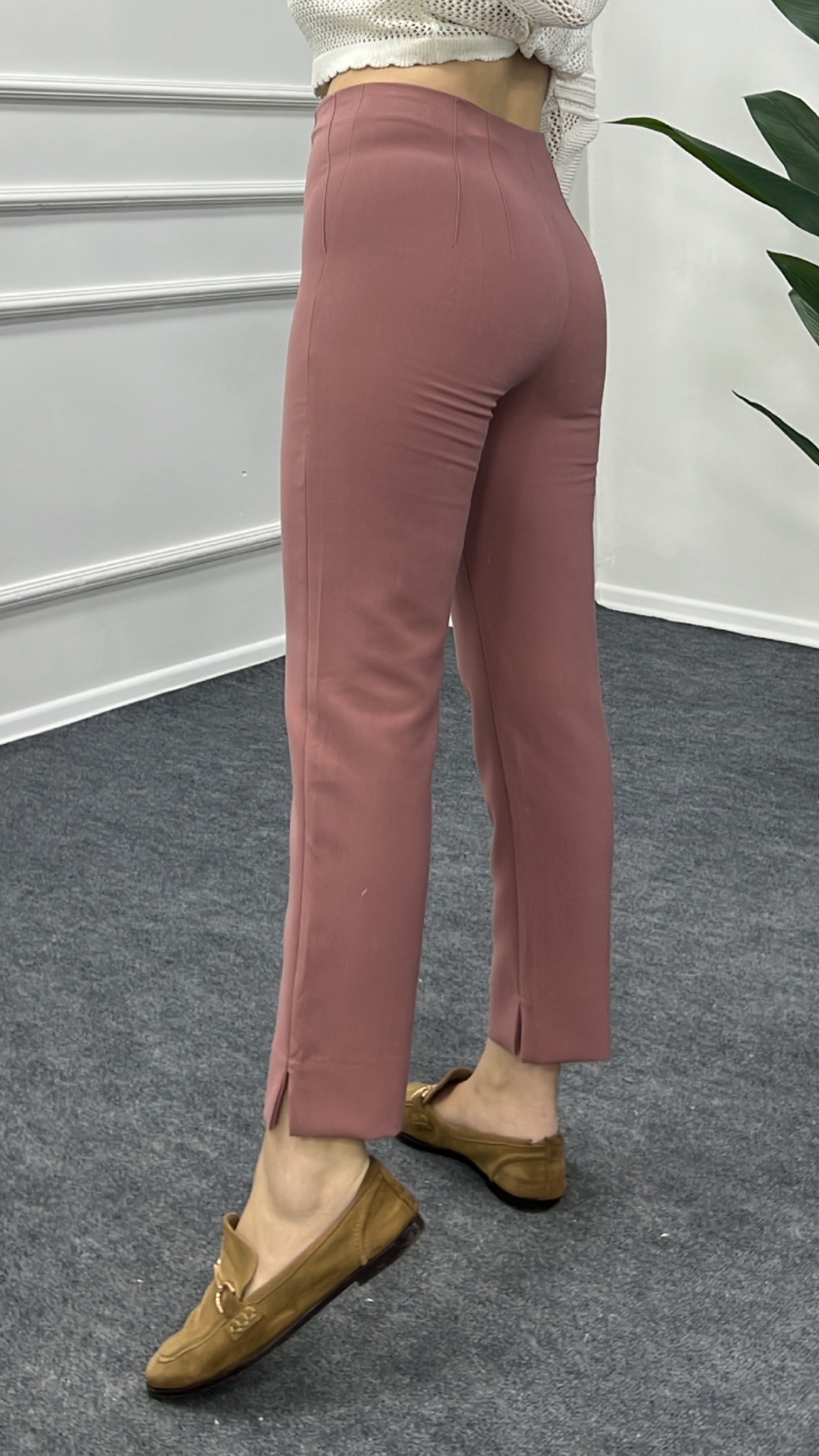 Pantaloni din stofă cu nasturi ZR Dusty Rose