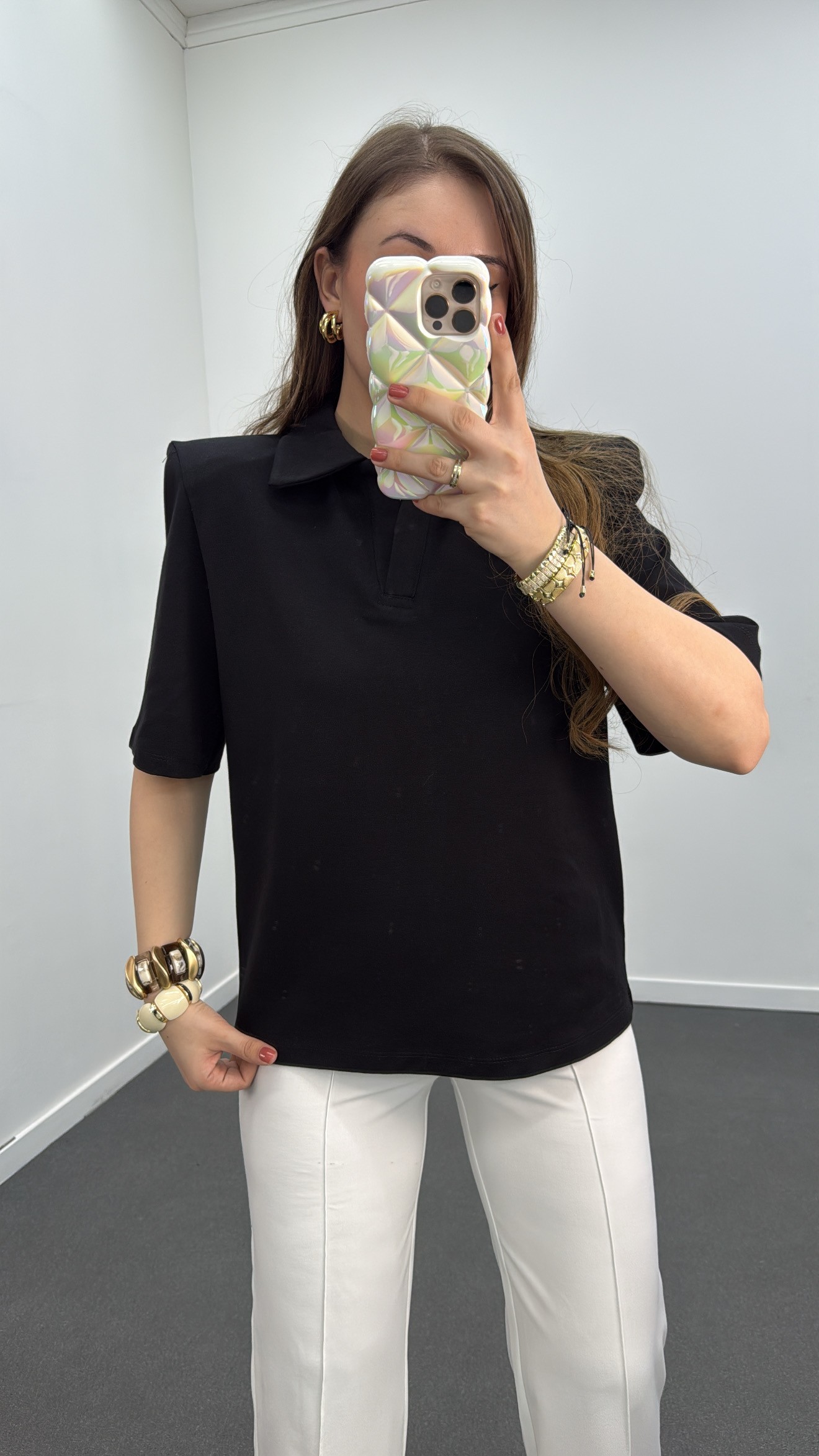 Tricou negru cu gât polo căptușit