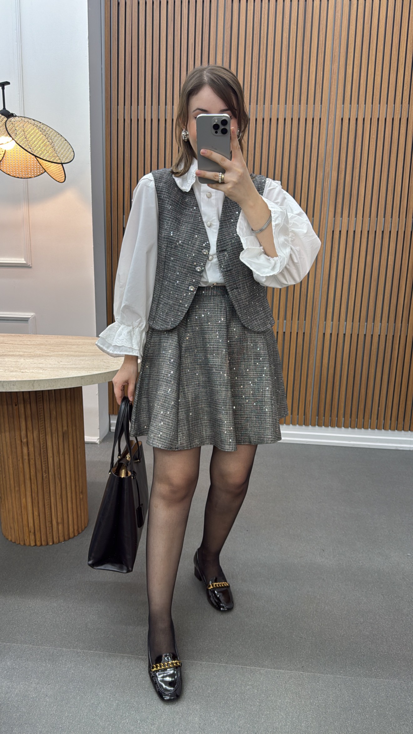 Costum gri din paiete Lena