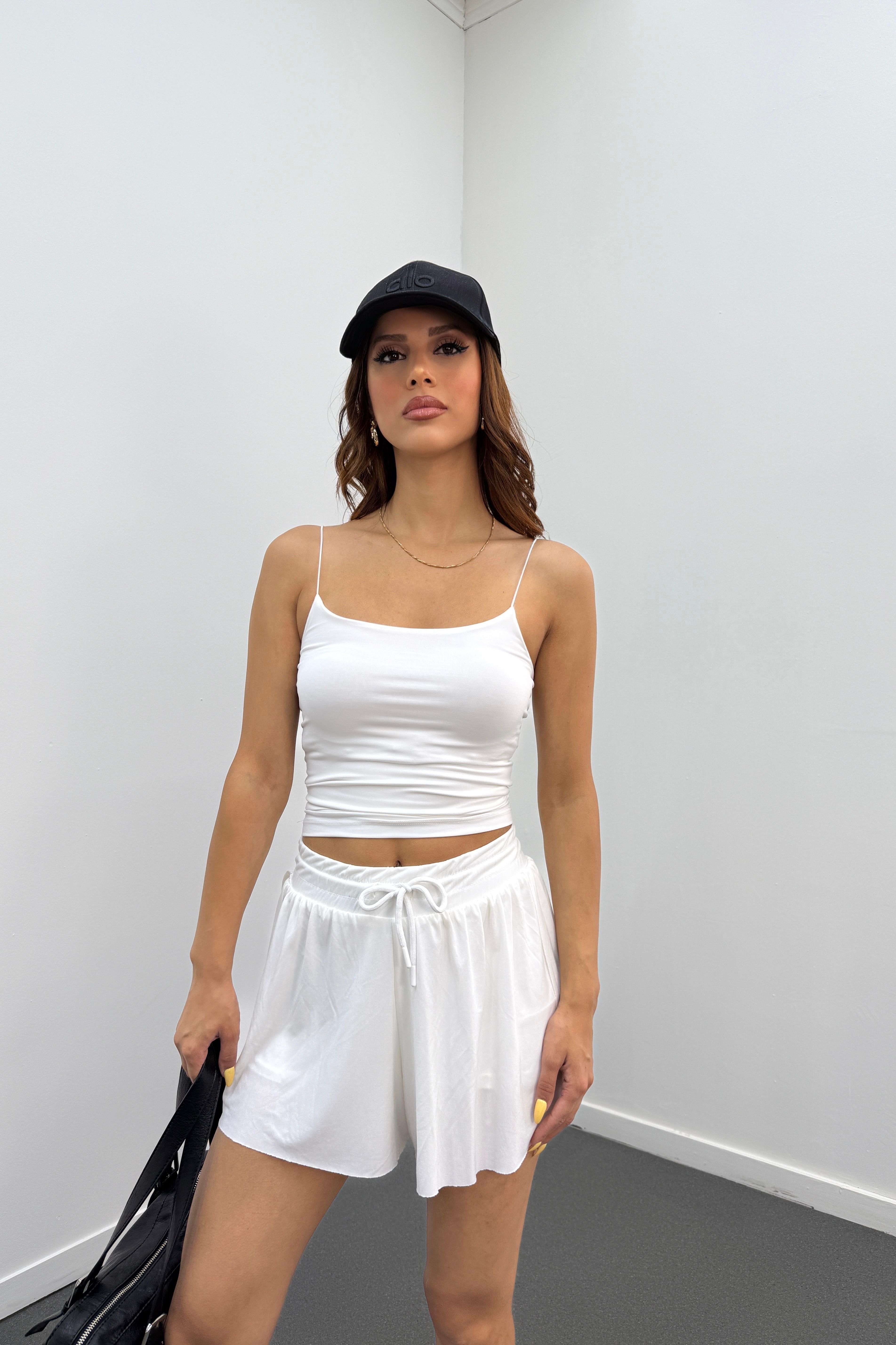 Shirin Beyaz Askılı Crop