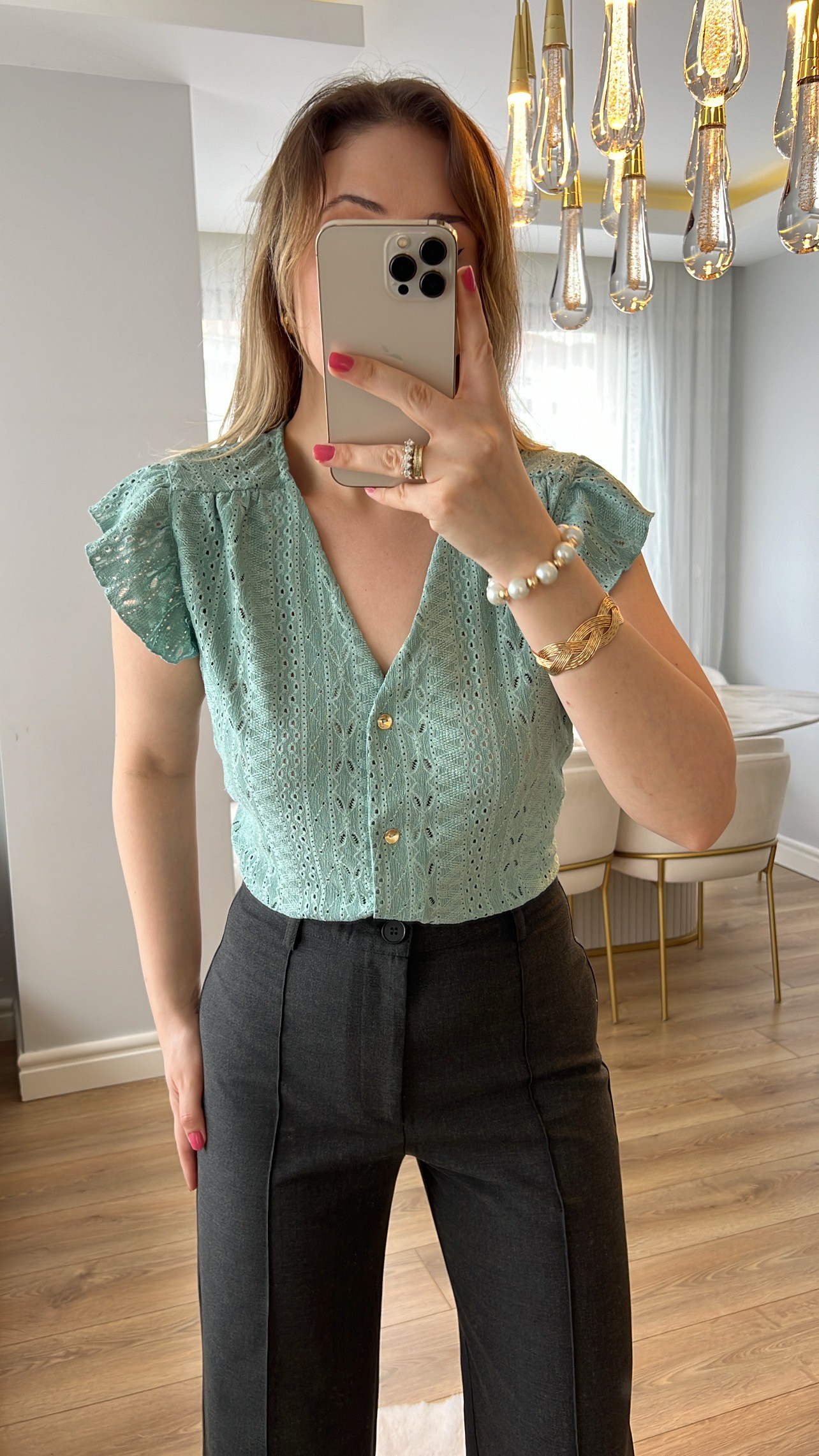 Fiona Yeşil Fisto İşlemeli Bluz