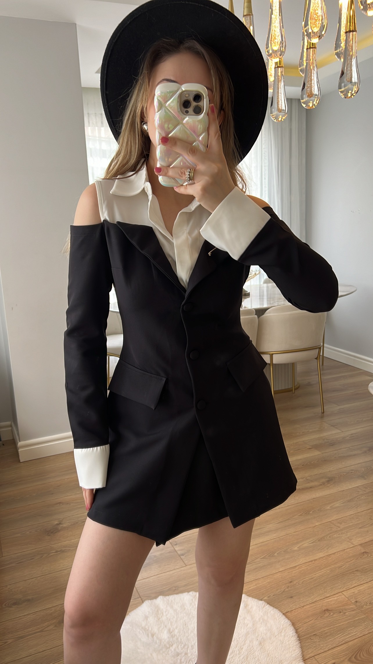 Paris Siyah Broş Detaylı Ceket Elbise