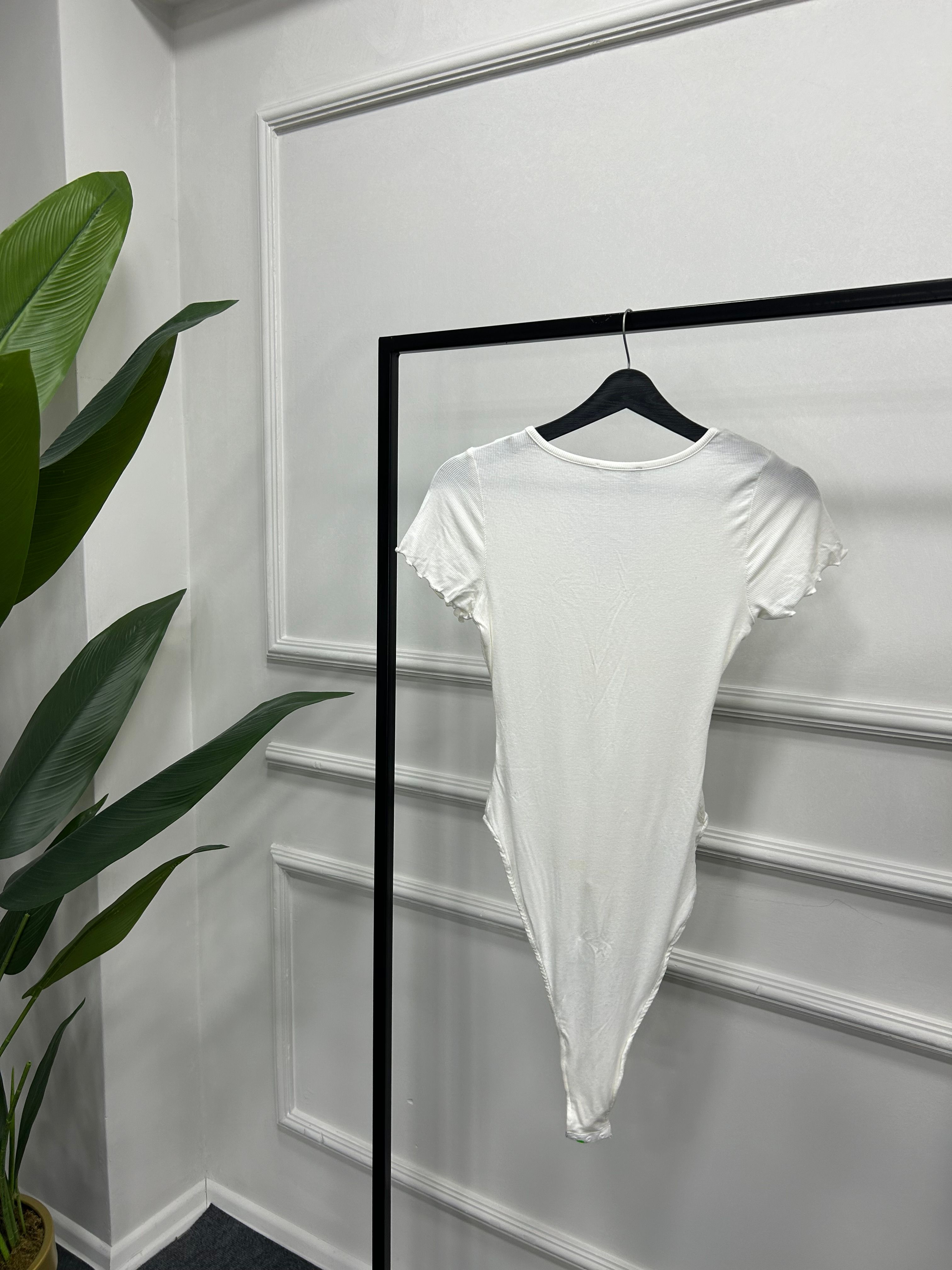 Beyaz Önü Düğmeli Bodysuit DFL 