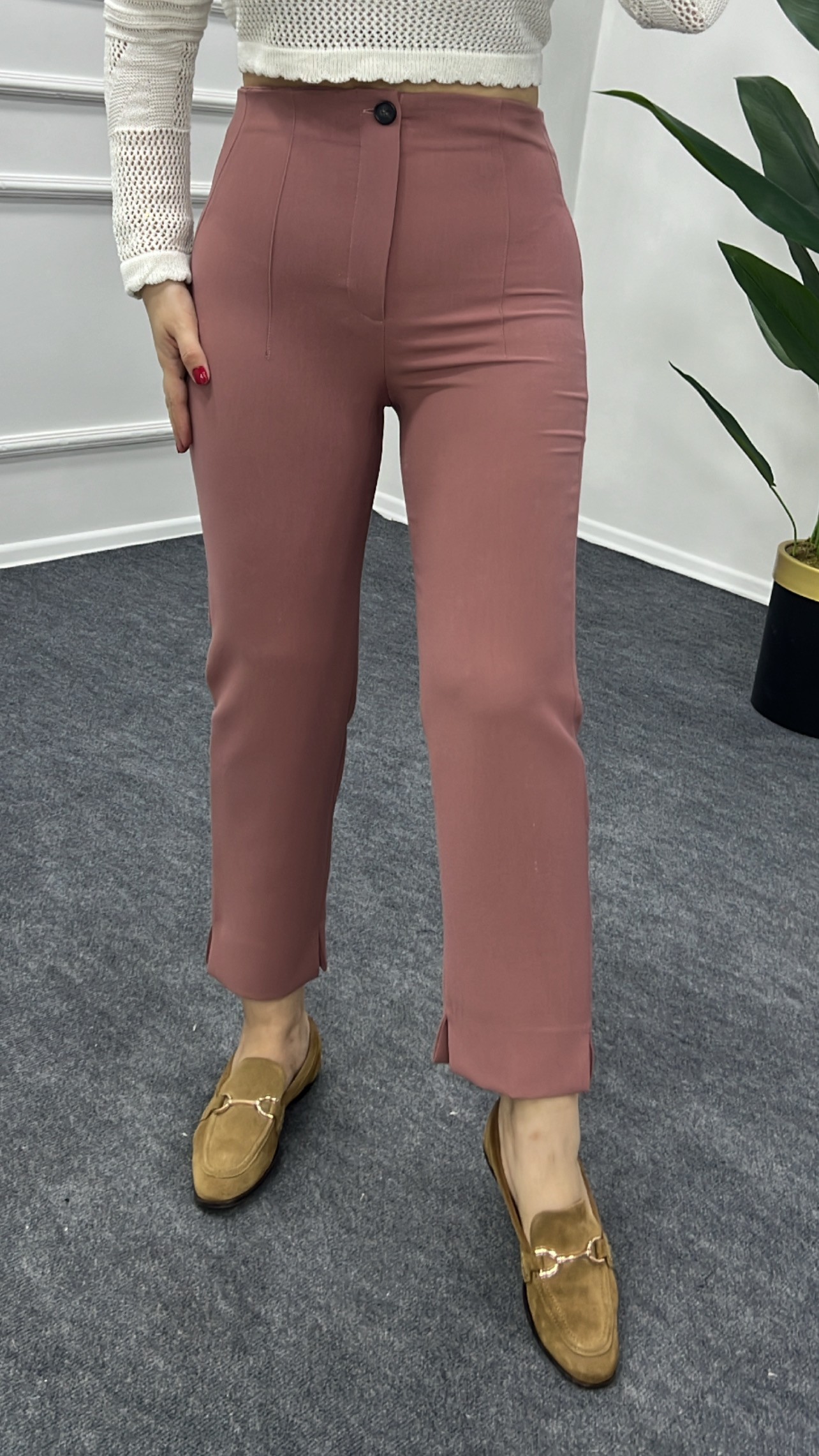Pantaloni din stofă cu nasturi ZR Dusty Rose