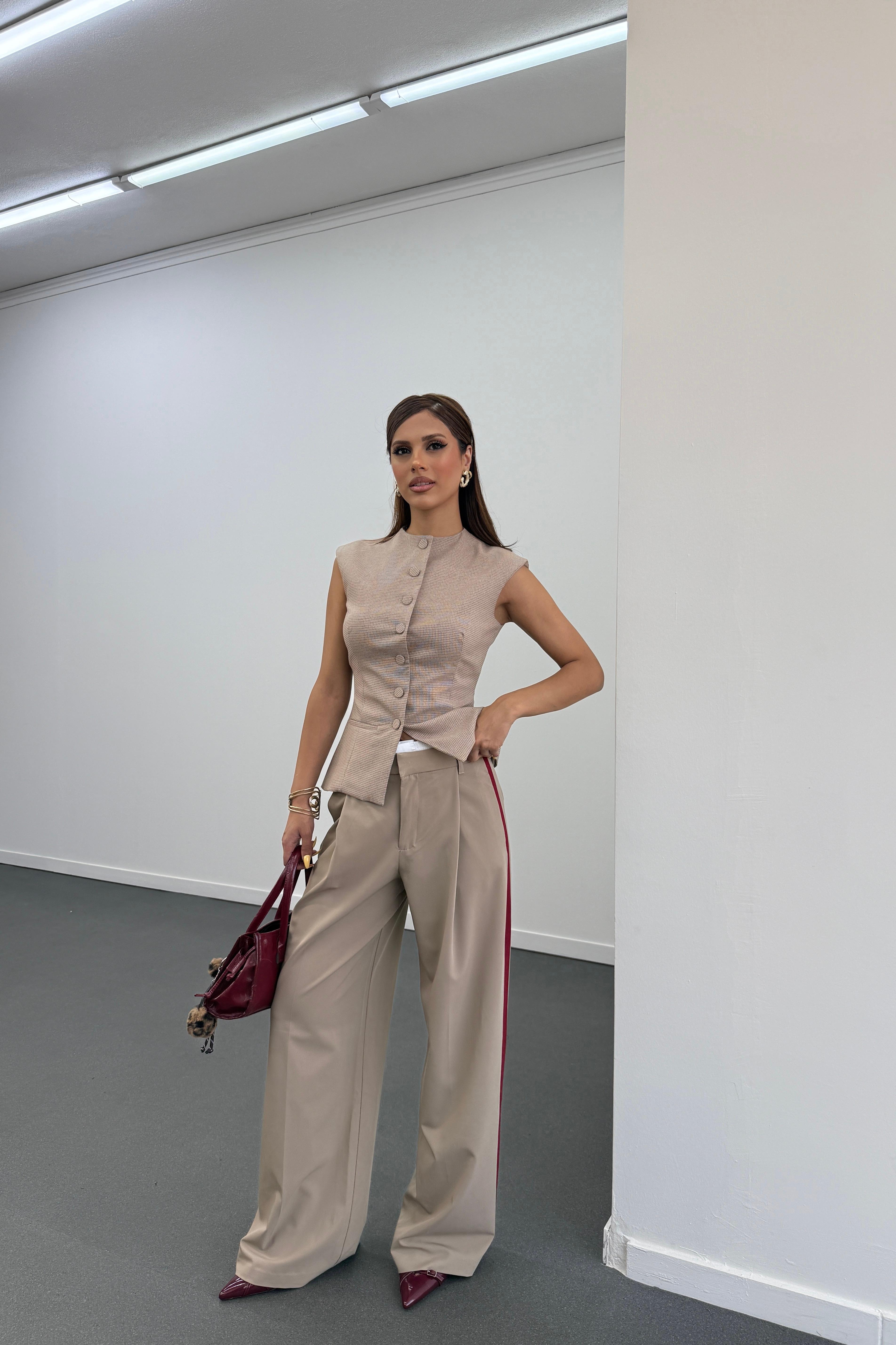 Sanaz Bej Bordo Şeritli Bel Detaylı Palazzo Pantolon