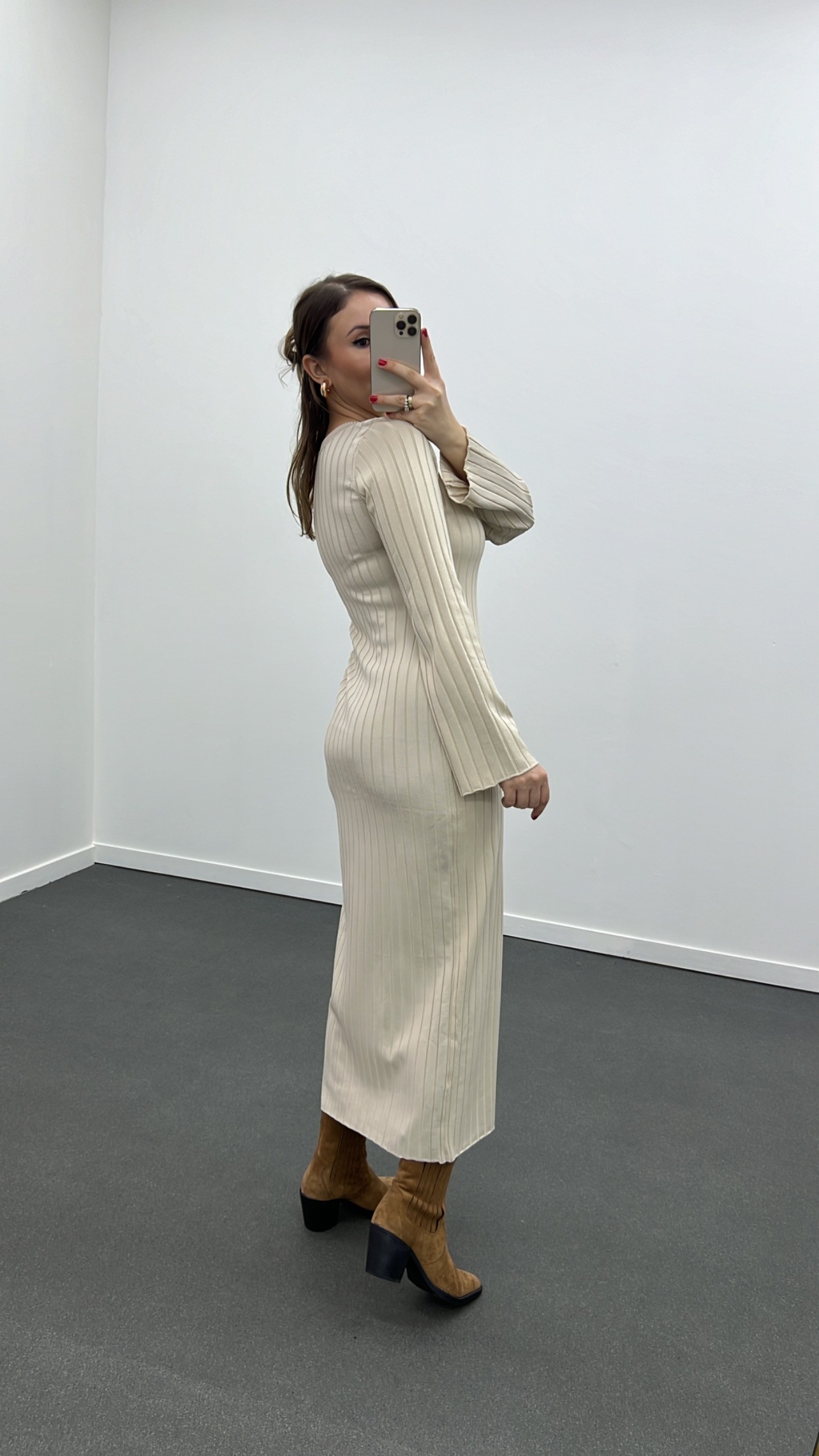 Lili Krem Fitilli Premium Kumaş Maxi Elbise