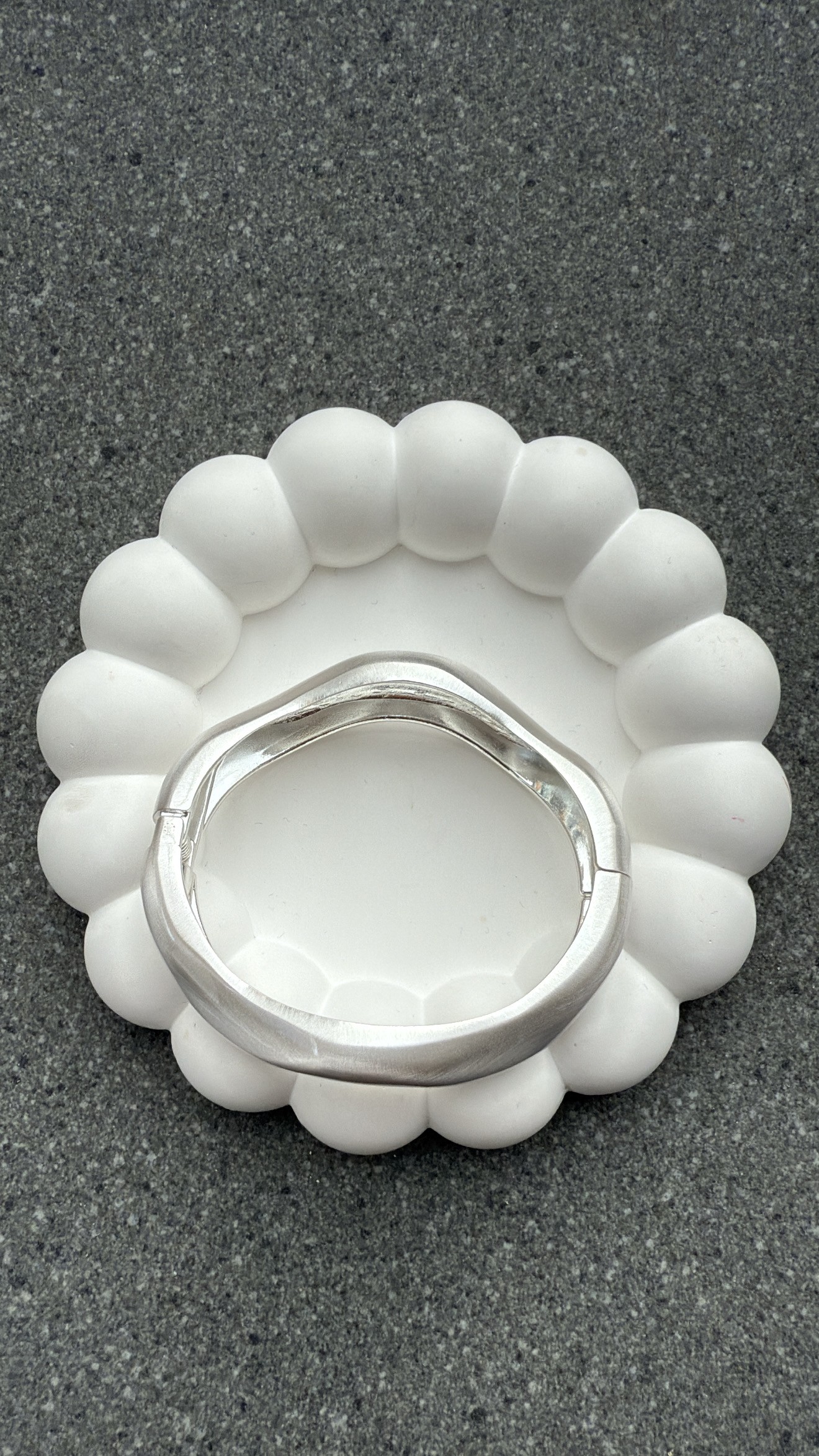 Yuna Mat Silver Dalgalı Bileklik