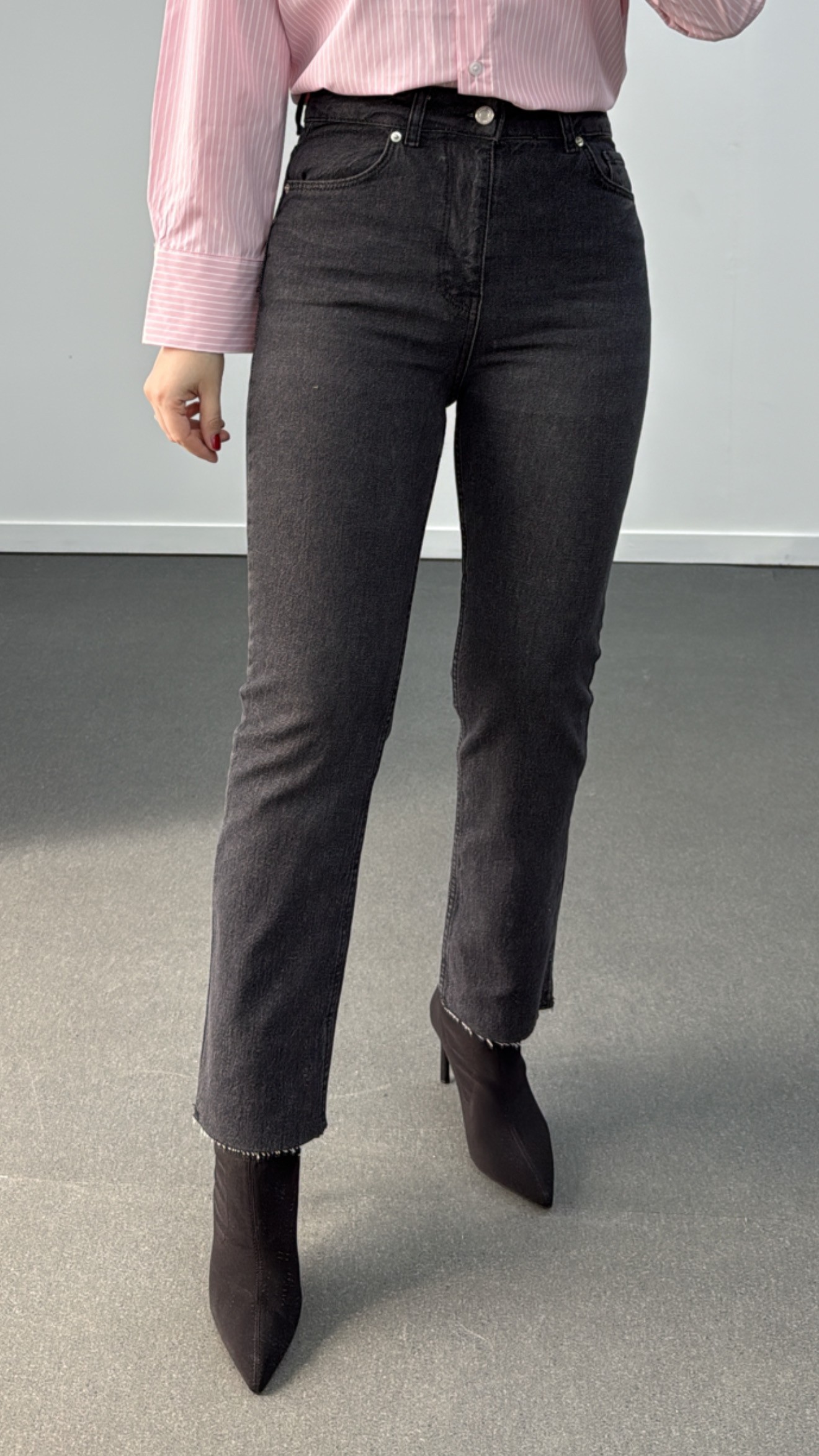 Jean Juliet Antracit Denim, cu talie înaltă, slim fit