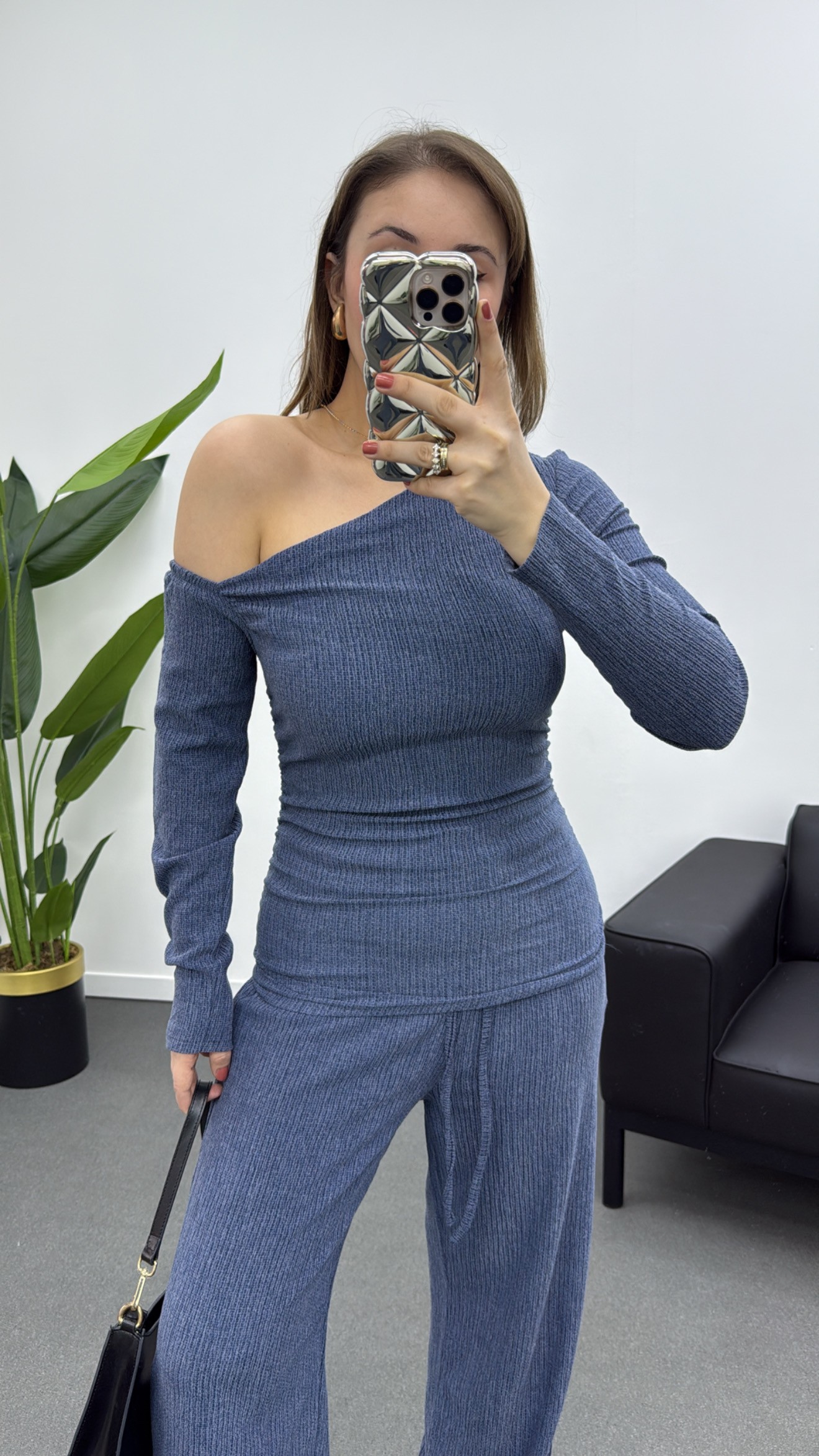 Set de pantaloni cu bluză cu umăr dezactivat din țesătură Lycra Premium Nom bleumarin