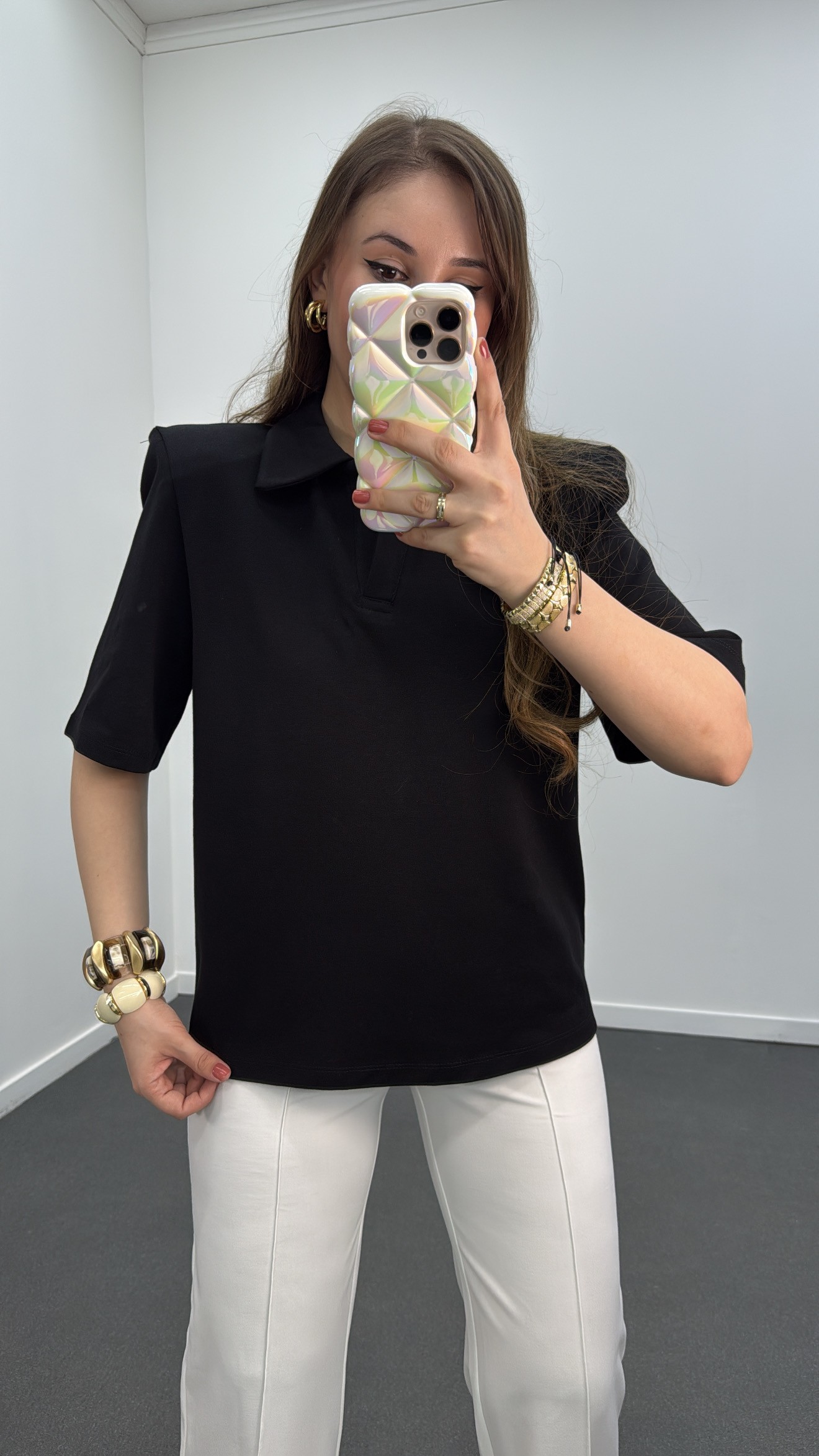 Tricou negru cu gât polo căptușit