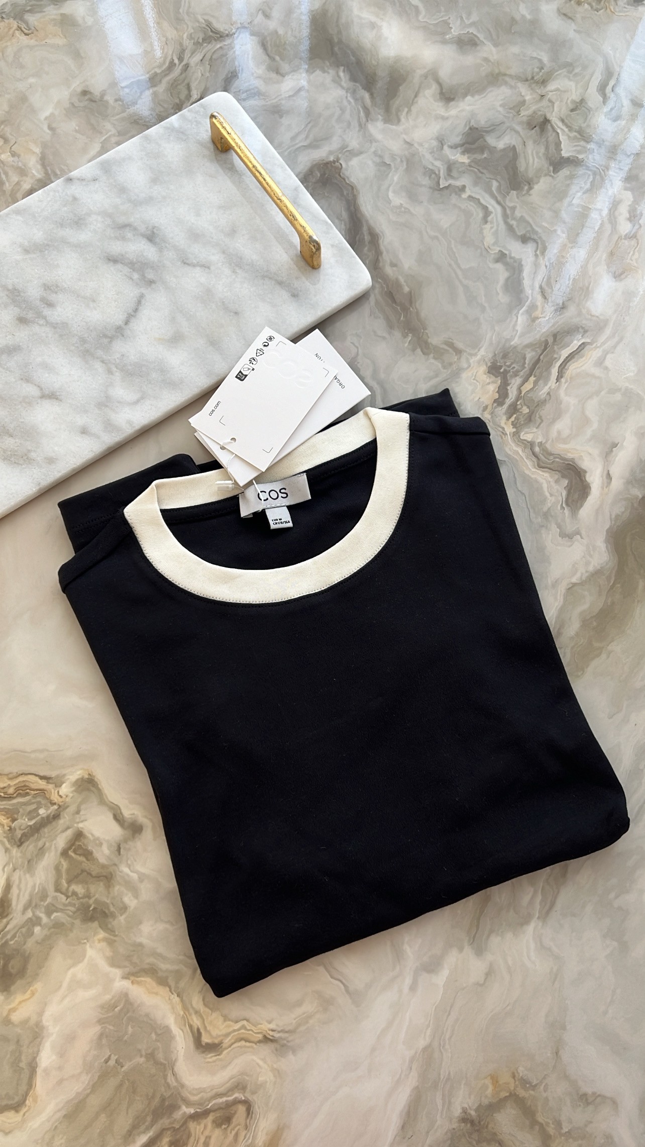Cos Siyah Biyeli %100 Pamuk Tshirt