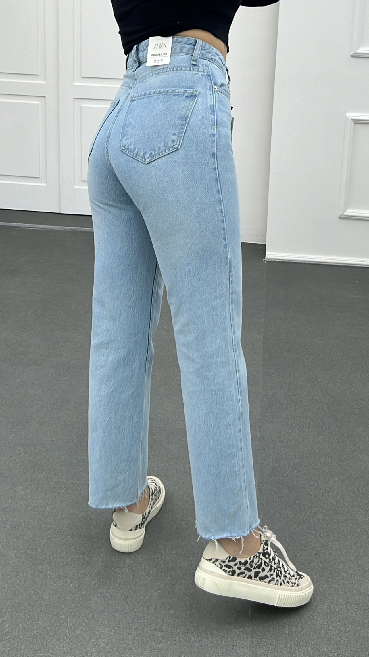 Mykonos Açık Yıkamalı Kot Slim Straight Jeans