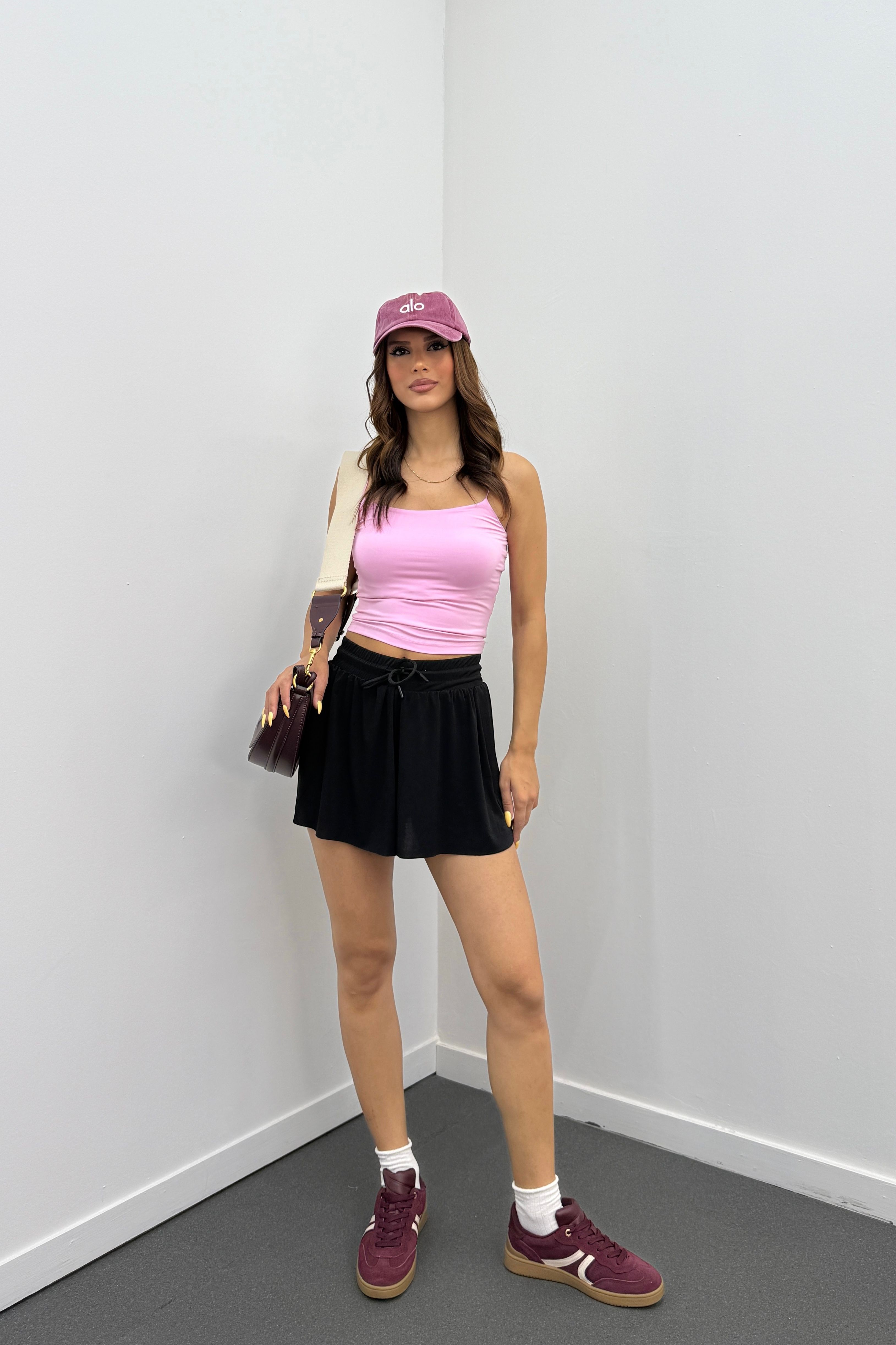 Shirin Pembe Askılı Crop