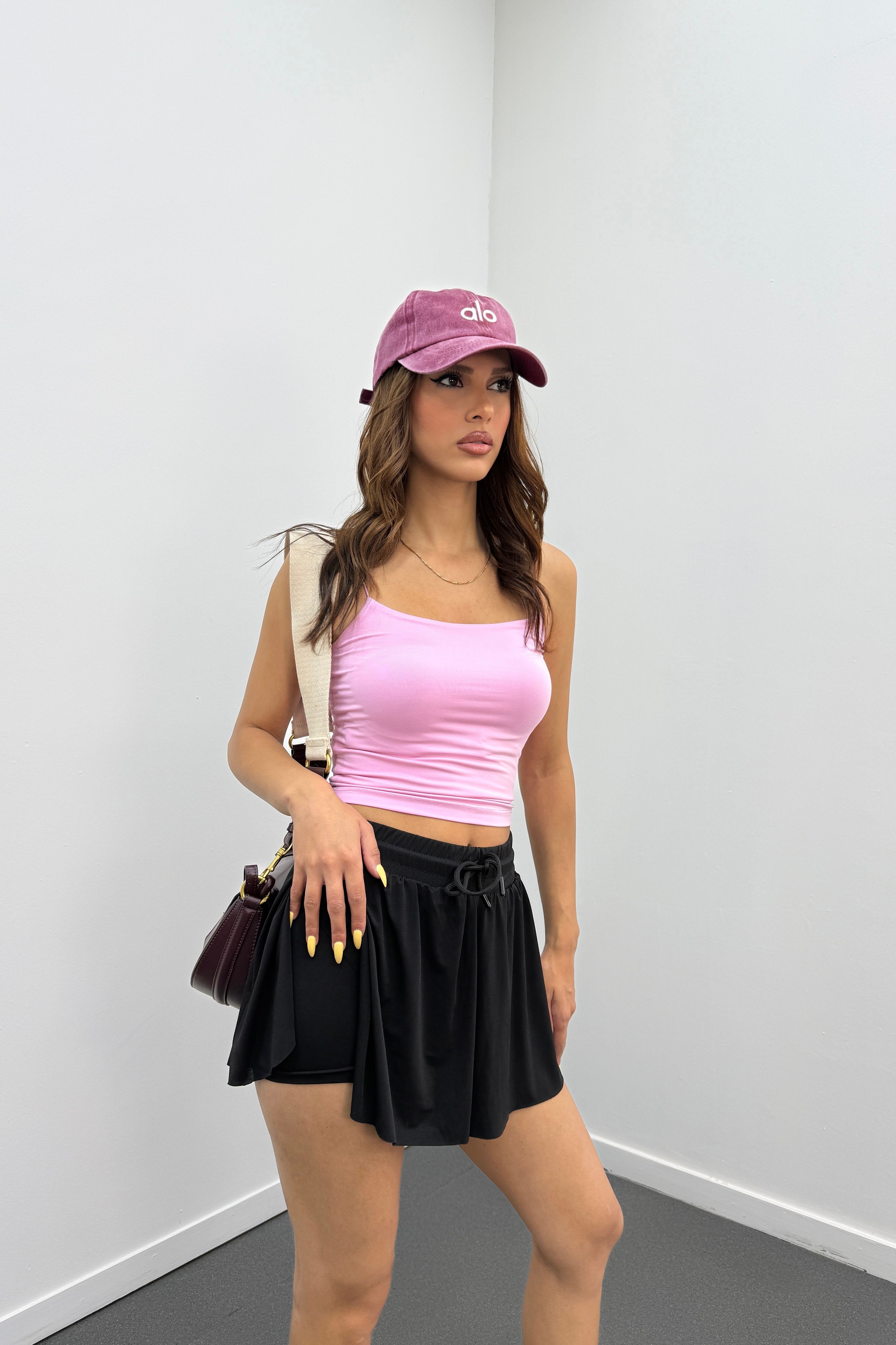 Shirin Pembe Askılı Crop