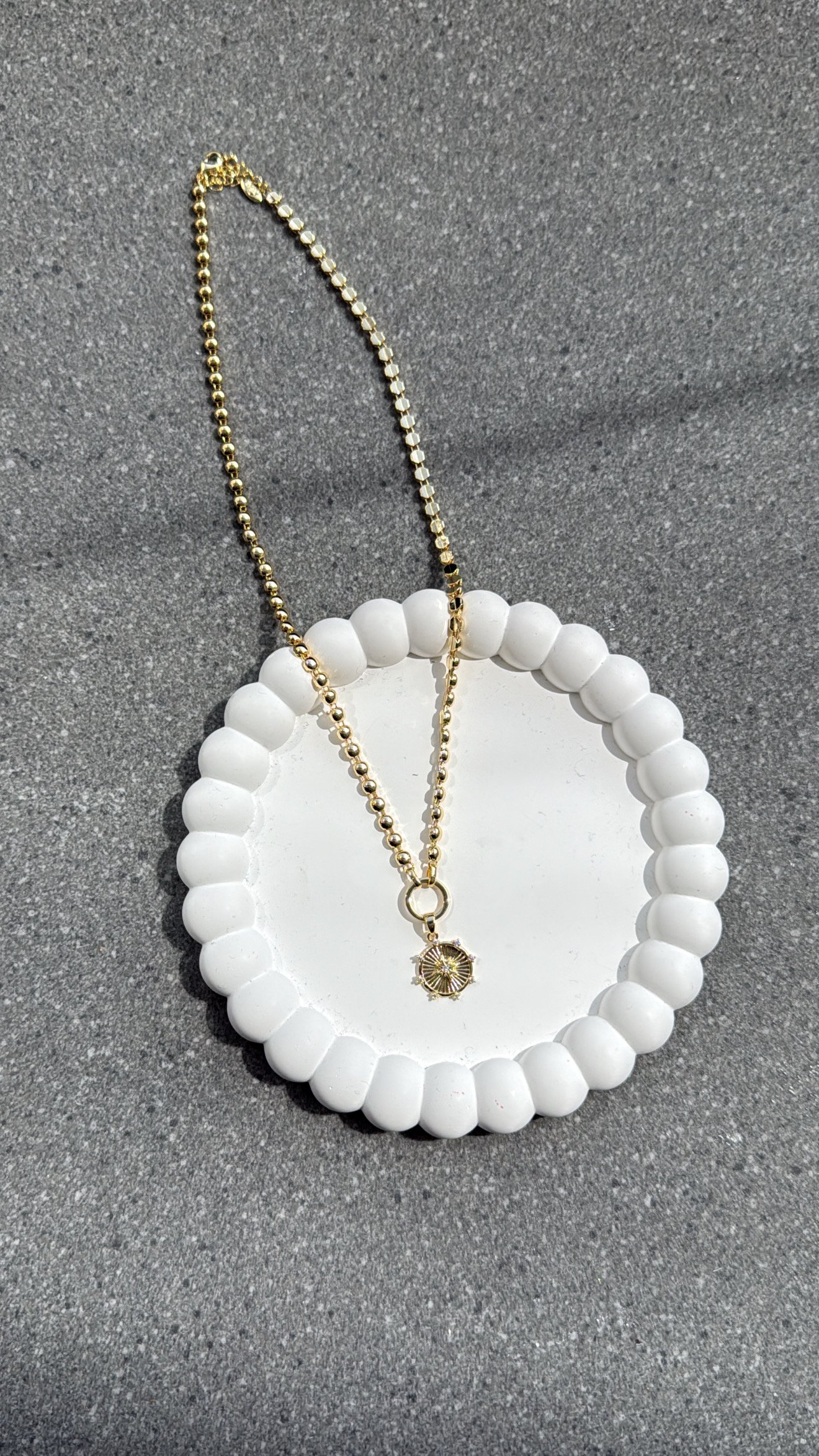 Snowy Taşlı Gold Kolye