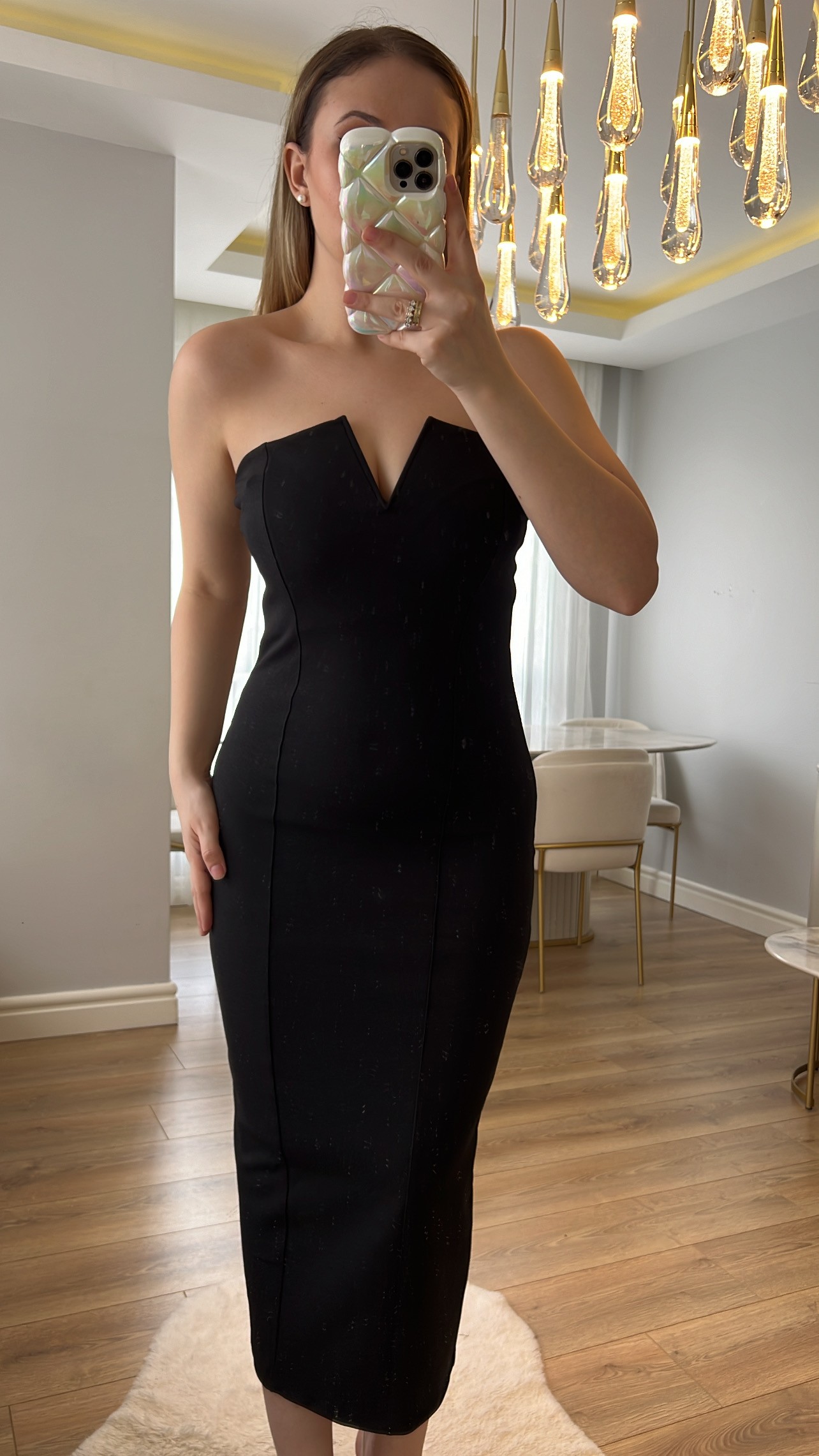 Rochie creion cu detaliu V negru