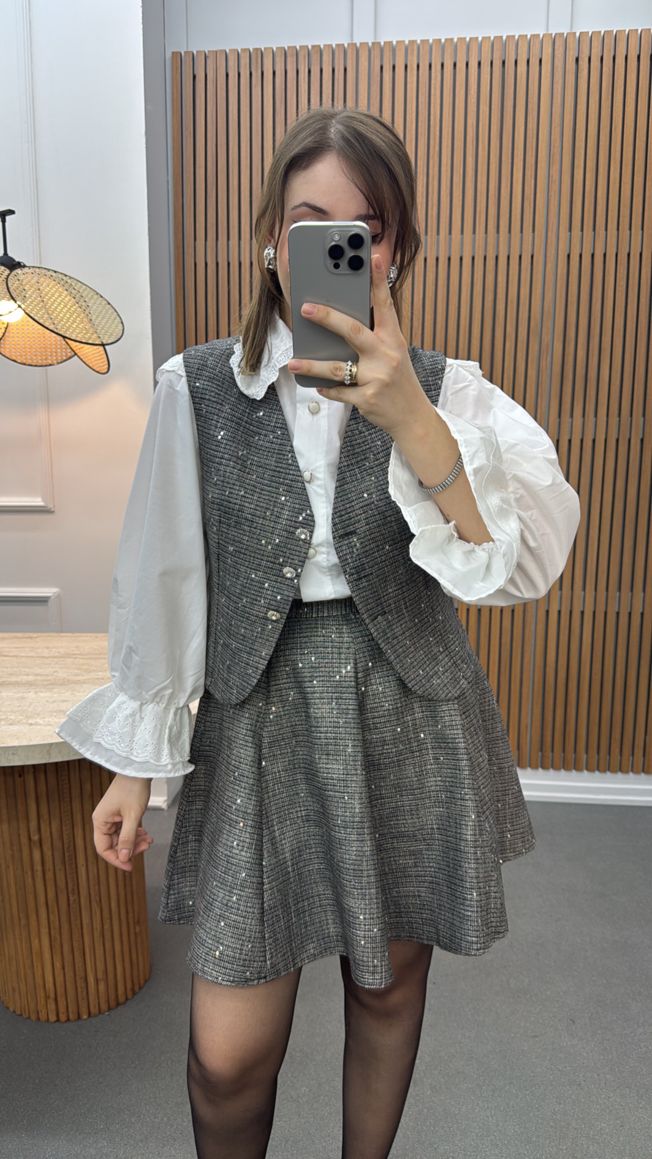 Costum gri din paiete Lena
