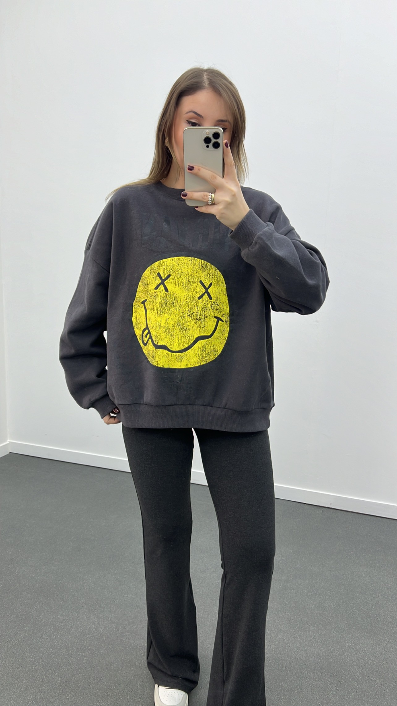 Nirvana Soluk Efektli Sweatshirt