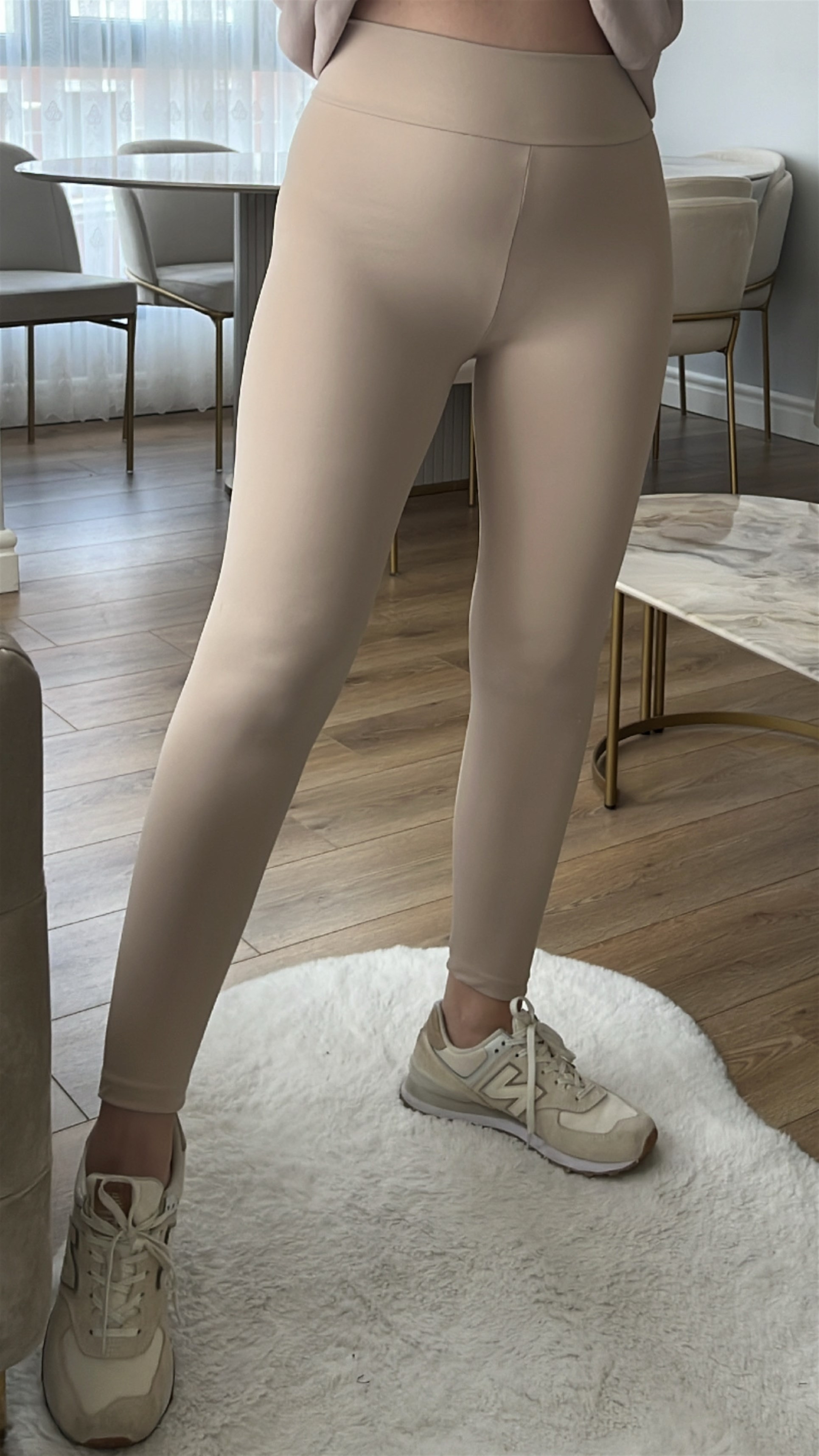 Tayt nude