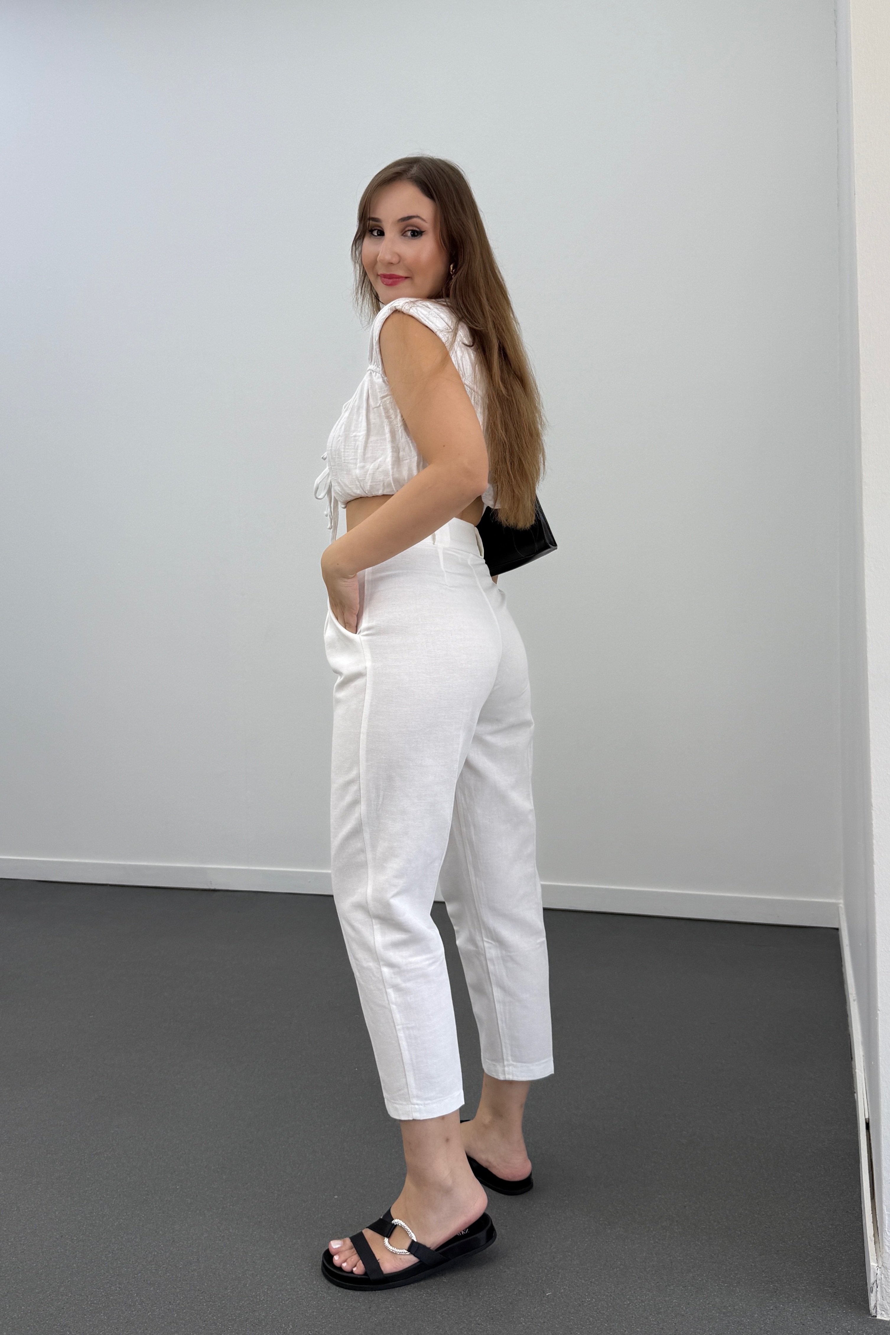 Larissa Beyaz Renk Keten %100 Pamuk Pantolon