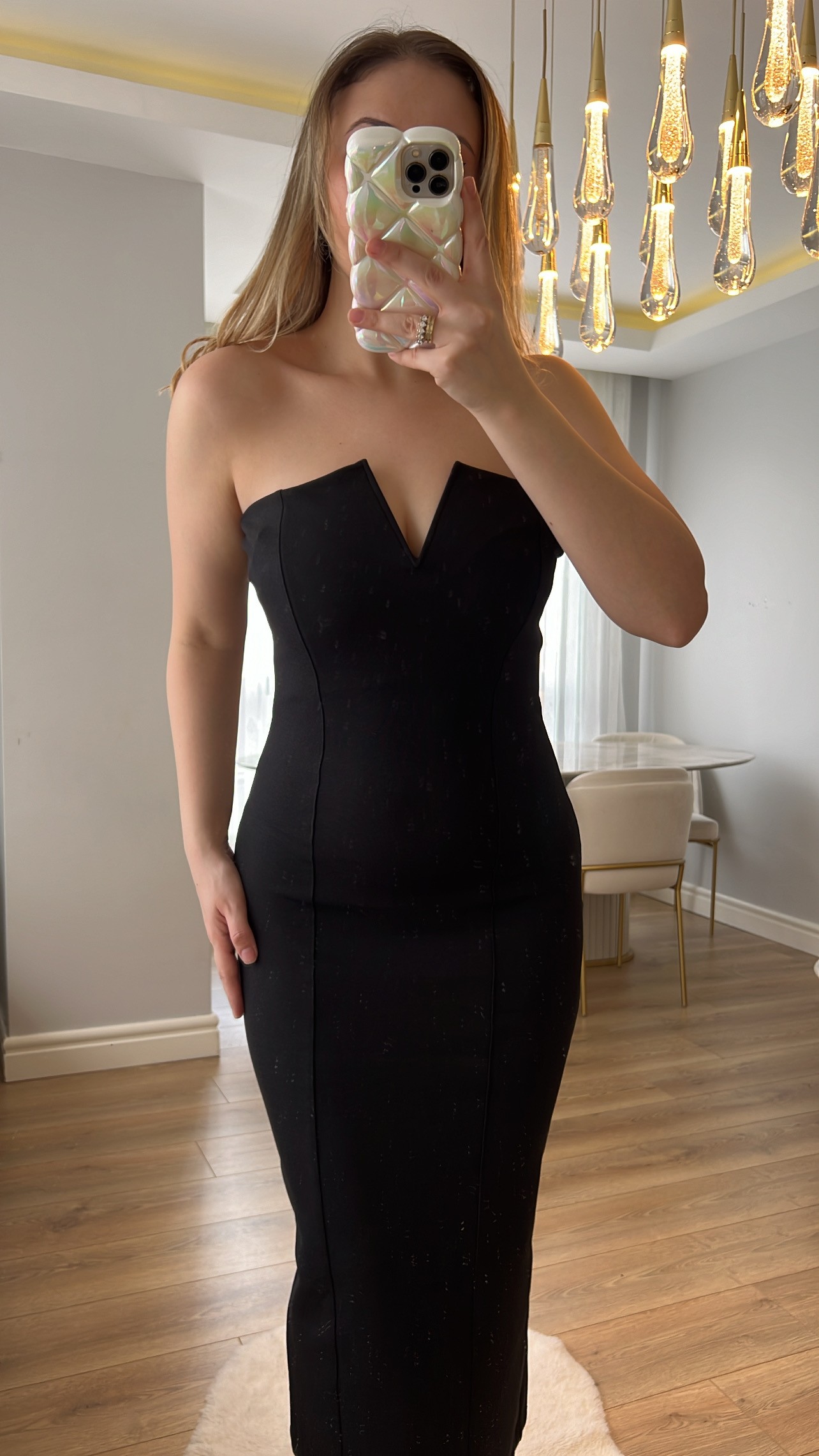 Rochie creion cu detaliu V negru
