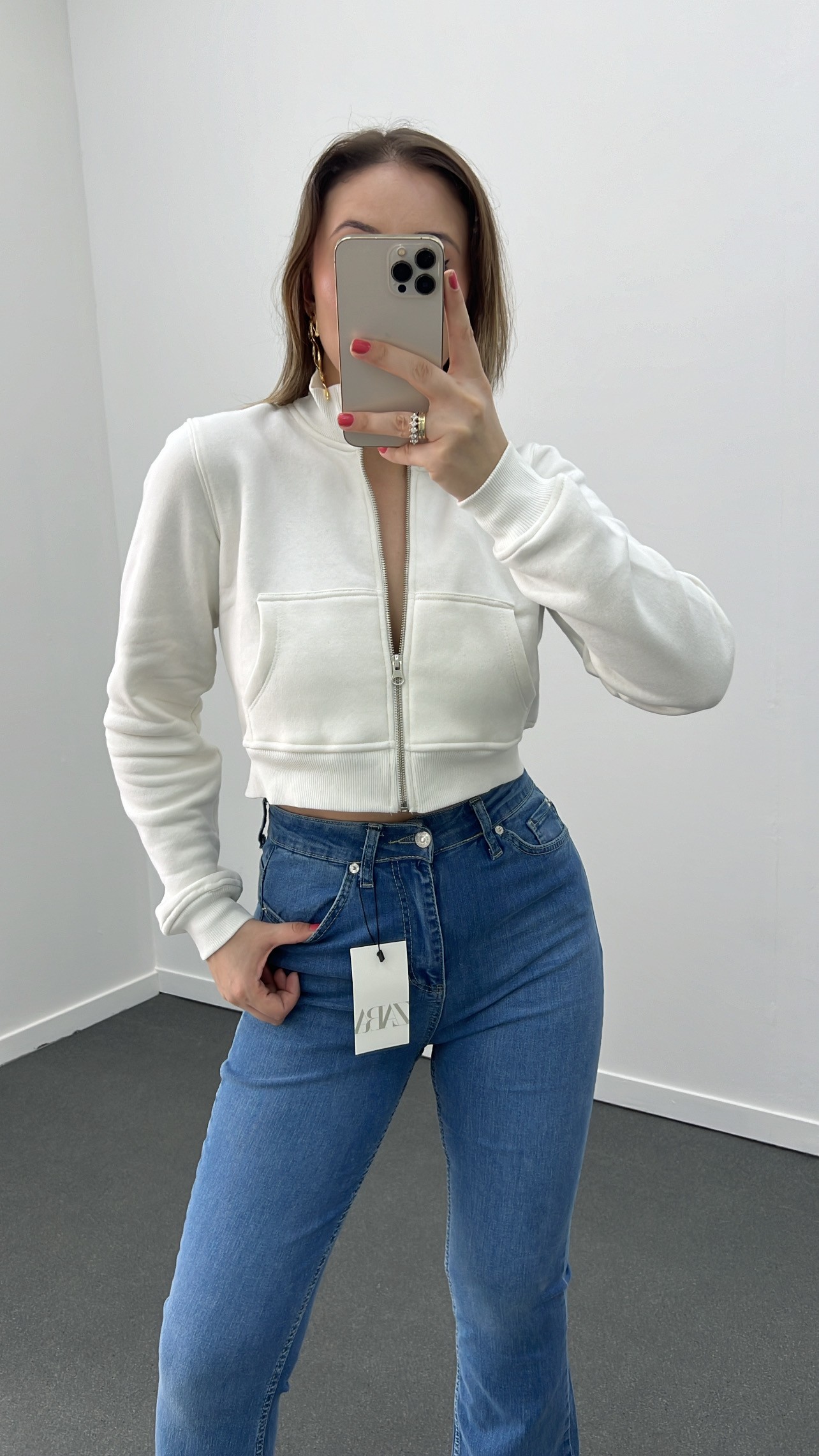 HM Beyaz Fermuarlı Crop Hırka