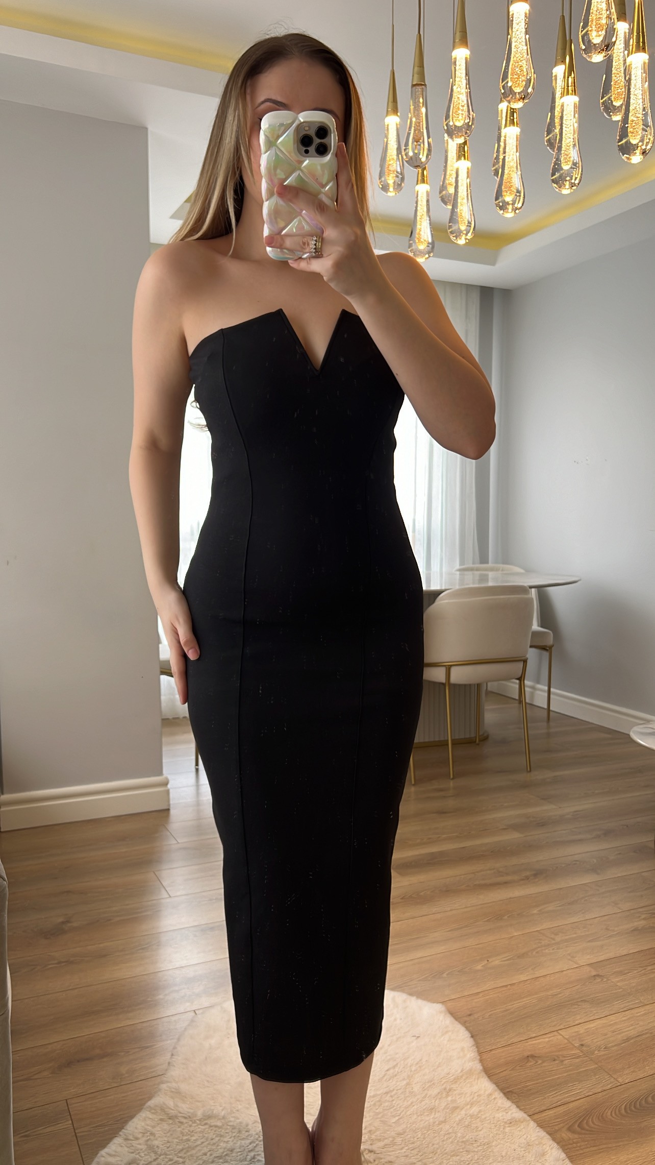 Rochie creion cu detaliu V negru