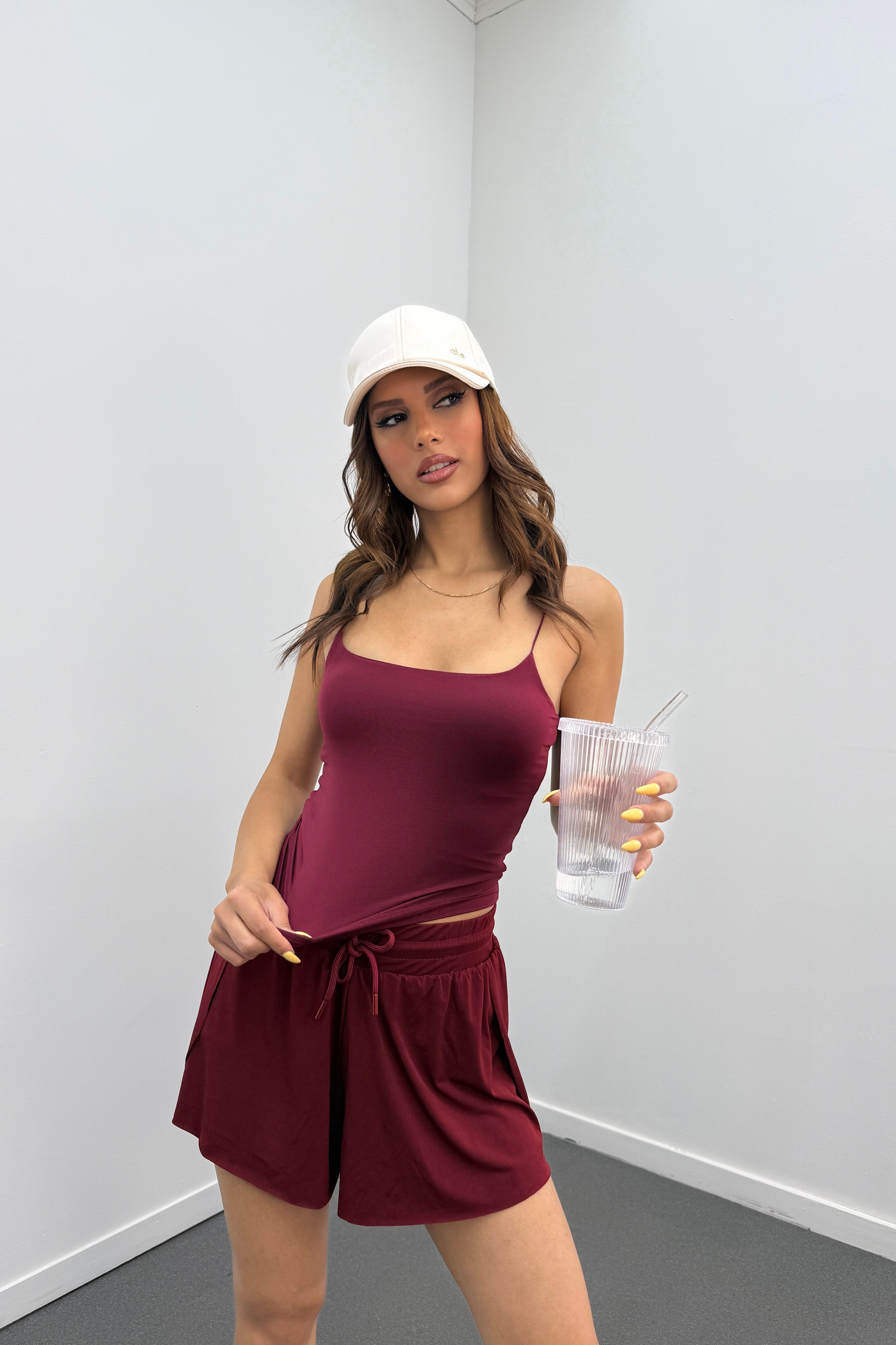 Shirin Bordo Askılı Crop 