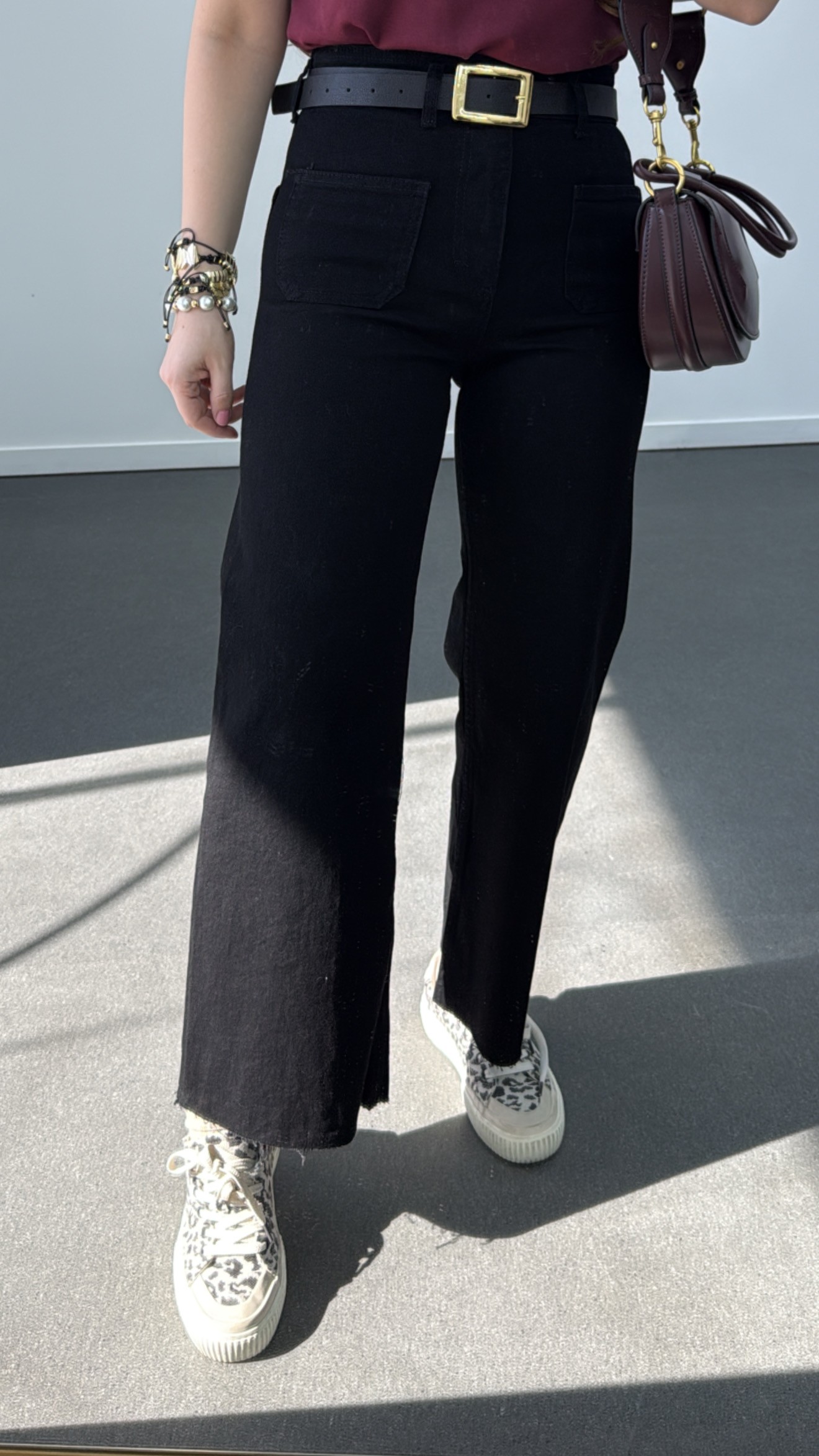 Milano Siyah Cepli Yarım Flare Jeans