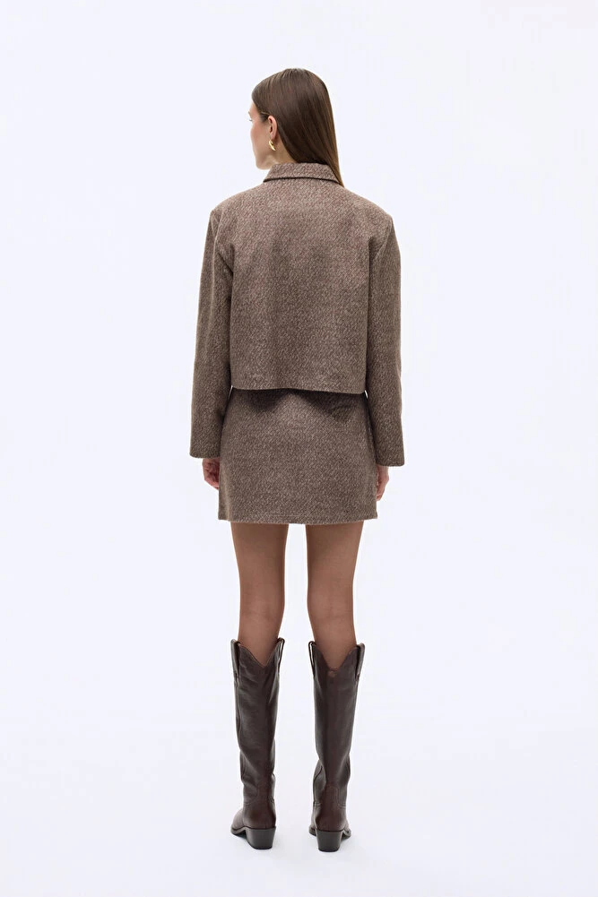 Dokulu Kapak Cepli Düğmeli Ceket Kahverengi