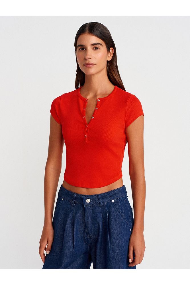31719 Çıtçıtlı Kısa Kollu Top-K.Kırmızı