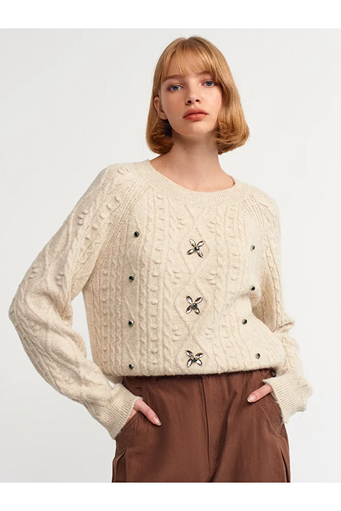 10462 Bisiklet Yaka Önü Taş İşlemeli Kazak-Ekru