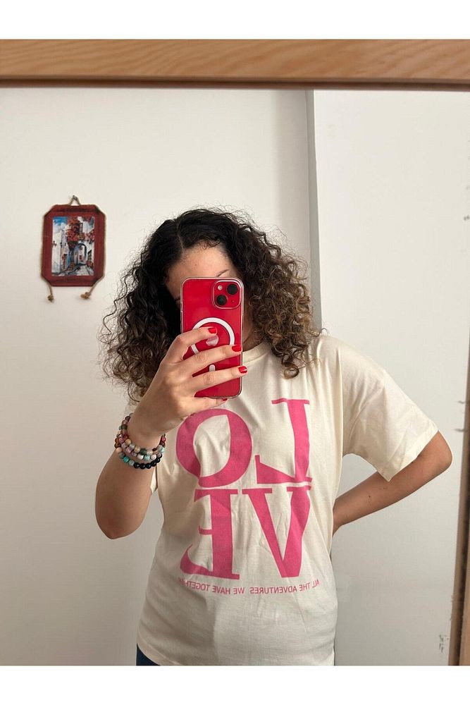 LOVE Yazılı Kadın T-Shirt