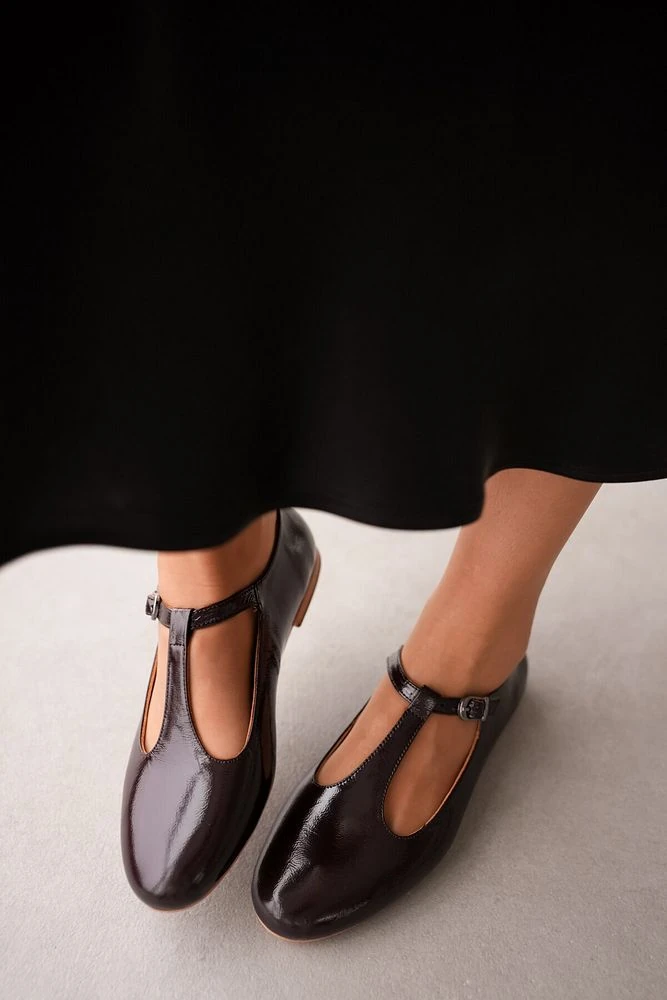 Oslo Hakiki Deri  Ön Kemer Detaylı Bilekten Bağlamalı Kadın Babet- Kahverengi