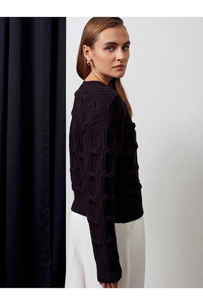 10825 Kabartma Detaylı Triko Kazak-Koyu Kahve