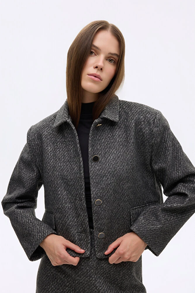 Dokulu Kapak Cepli Düğmeli Ceket Kahverengi - Siyah