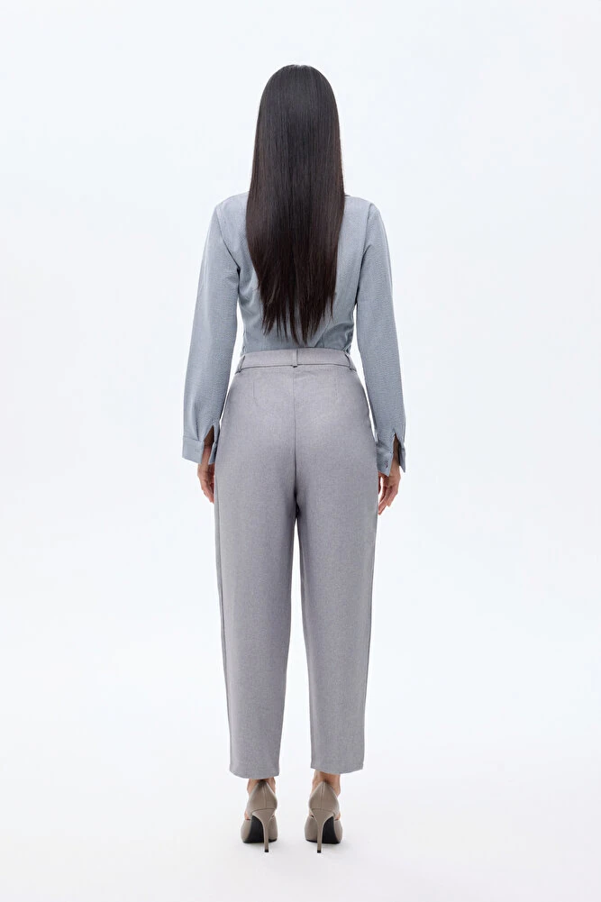 Yüksek Bel Pileli Havuç Pantolon Gri