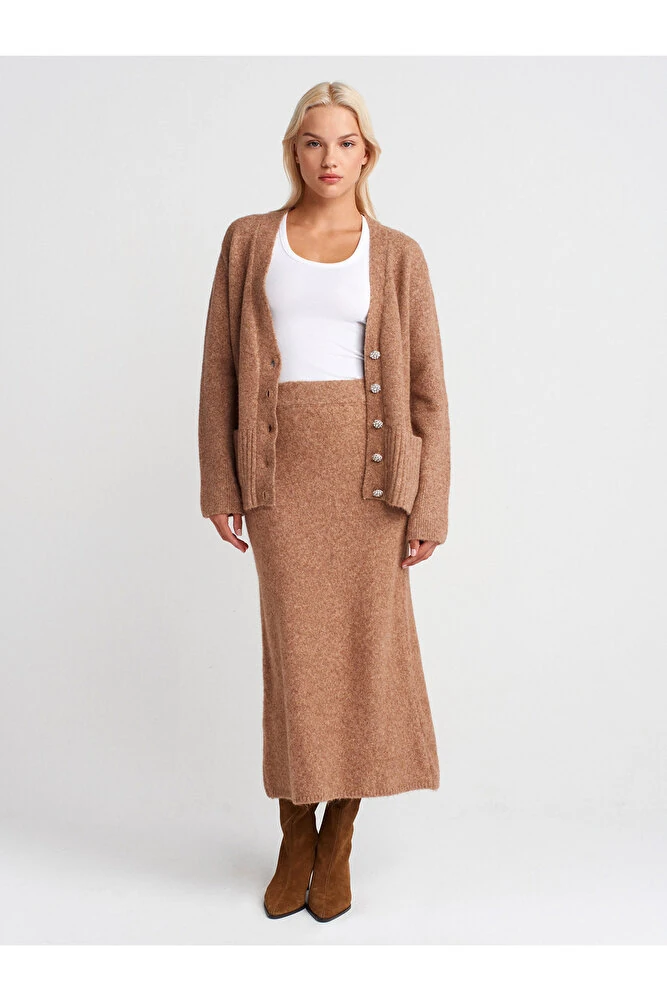 60269 V Yaka Taş Düğmeli Cepli Yumuşak Dokulu Triko Hırka-K.Bej Mel.