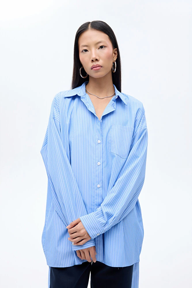 Sırtı Yazı Baskılı Oversize Çizgili Gömlek Mavi