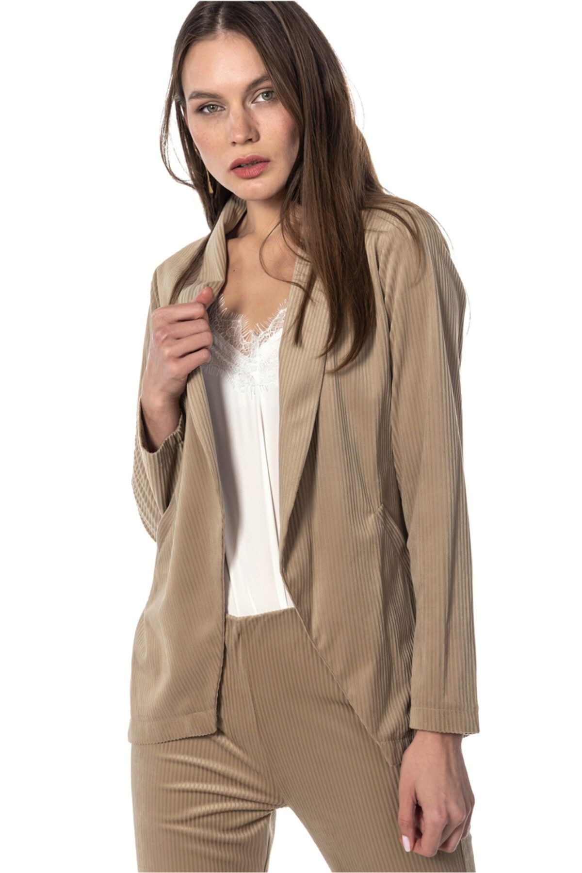 Fitilli Kadife Blazer Kadın Ceket - Bej