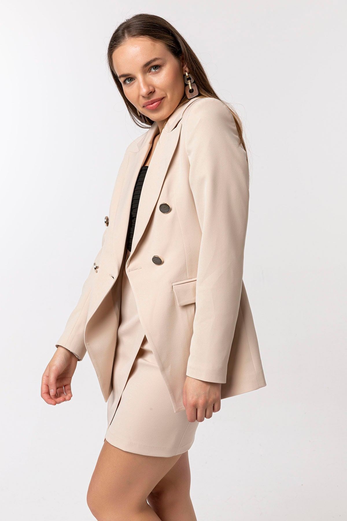 Düğme Detaylı Blazer Kadın Ceket - Bej