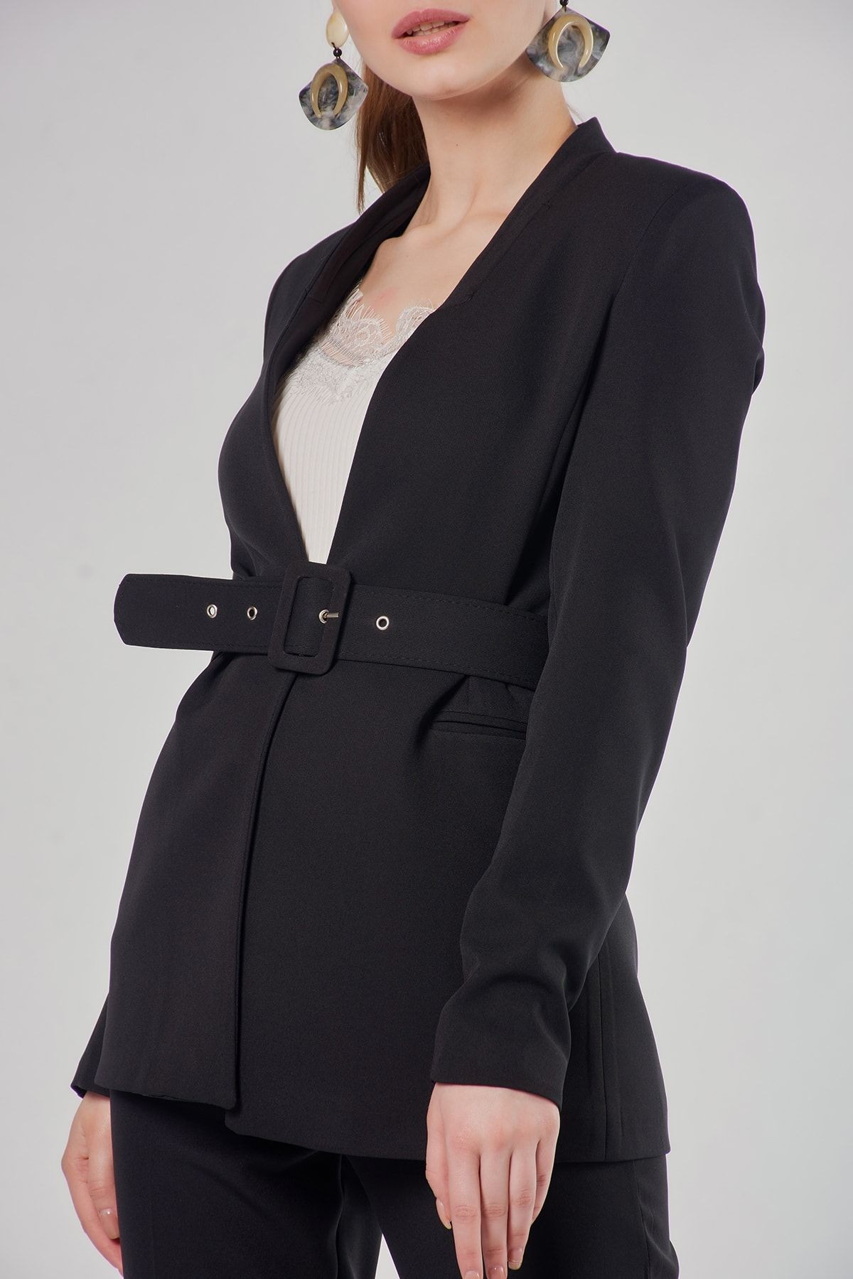 Kemerli Karamel Kadın Blazer Ceket