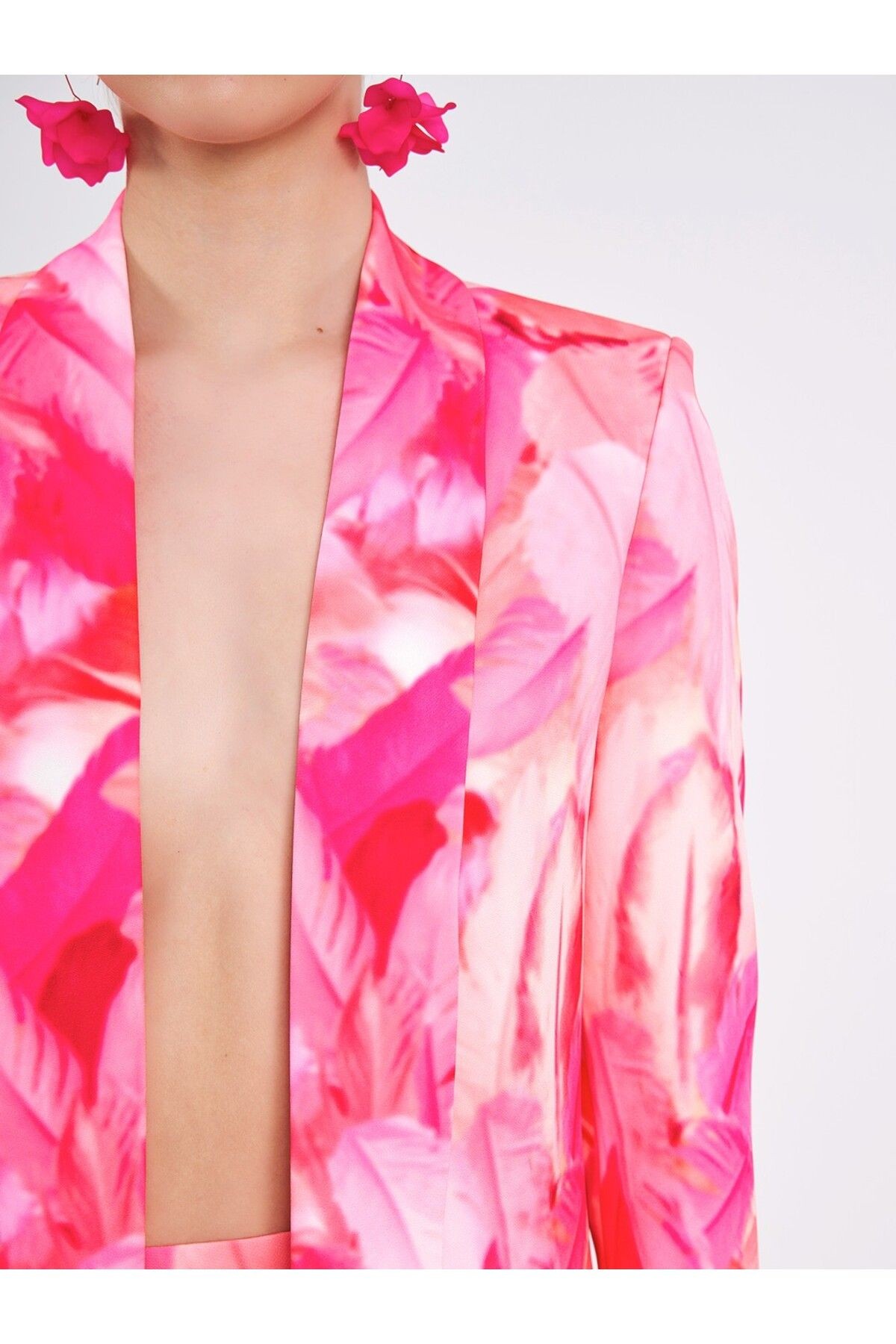 Pembe Tüy Desenli Limited Edition Ceket