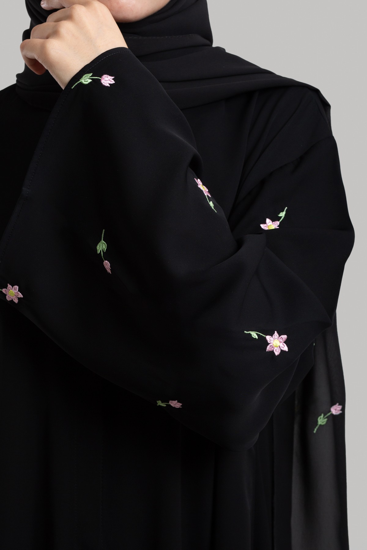 Nakışlı Abaya