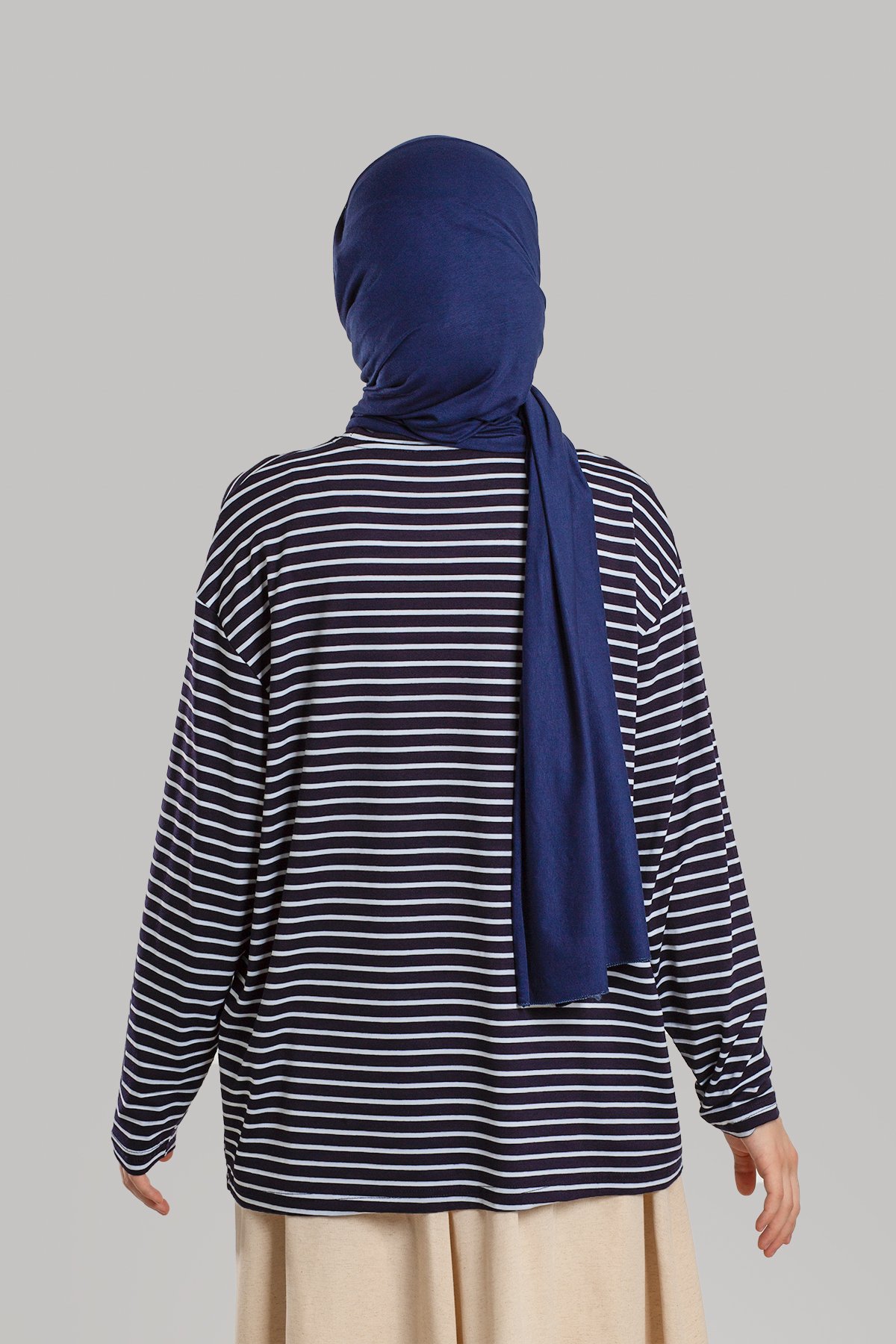 Uzun Kollu Çizgili Tesettür T-Shirt
