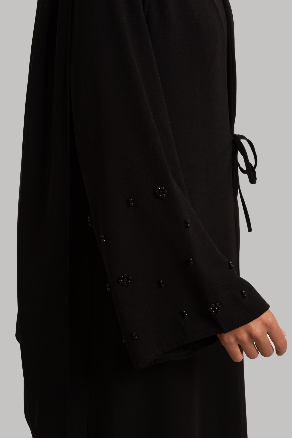 Boncuk Detaylı Abaya