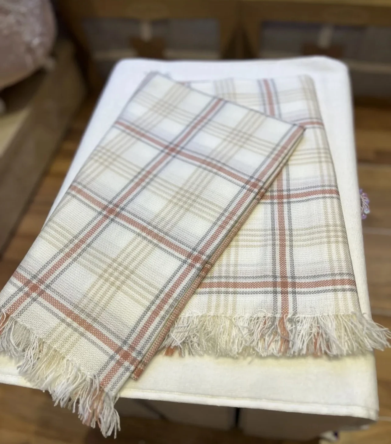 150x150 Orlon Sofra/Masa Örtüsü Turuncu-krem