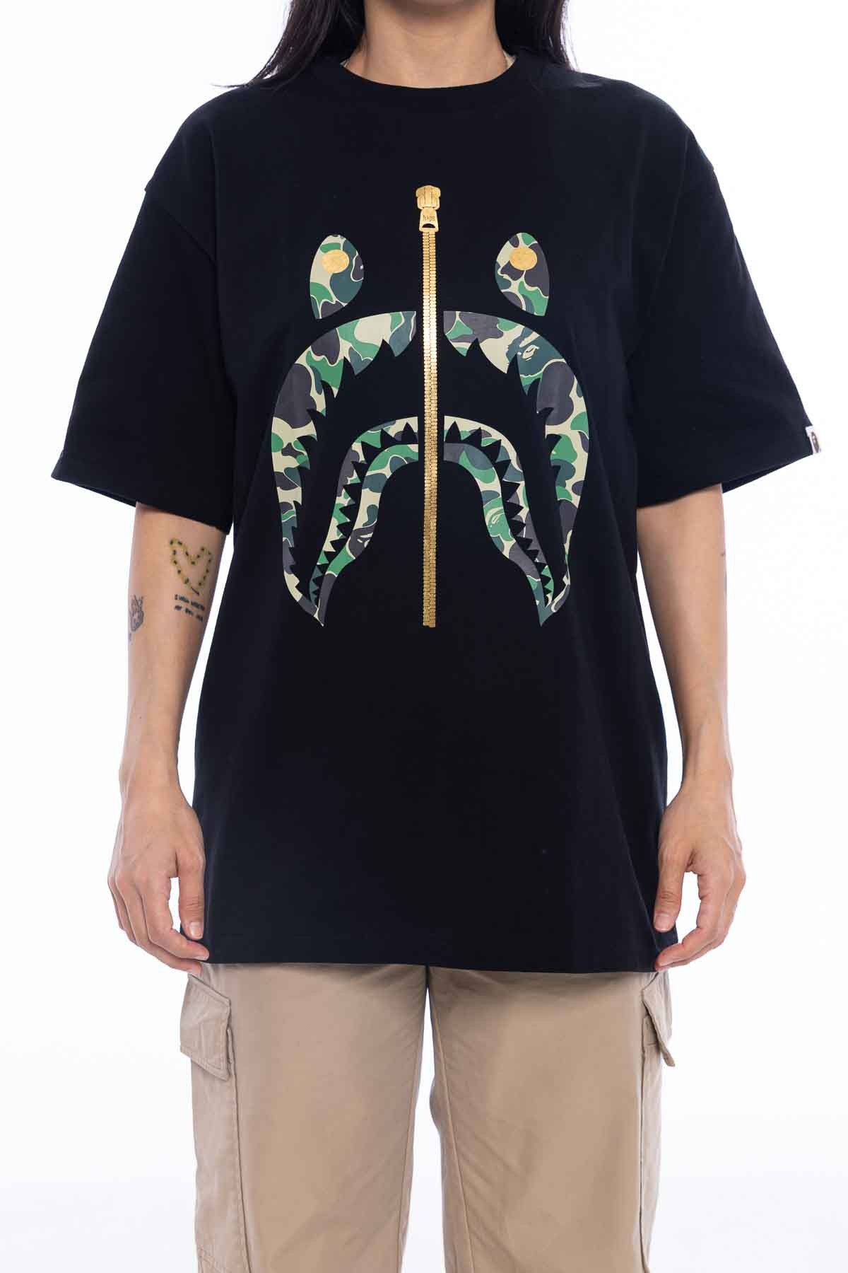 Graphic-Print T-Shirt