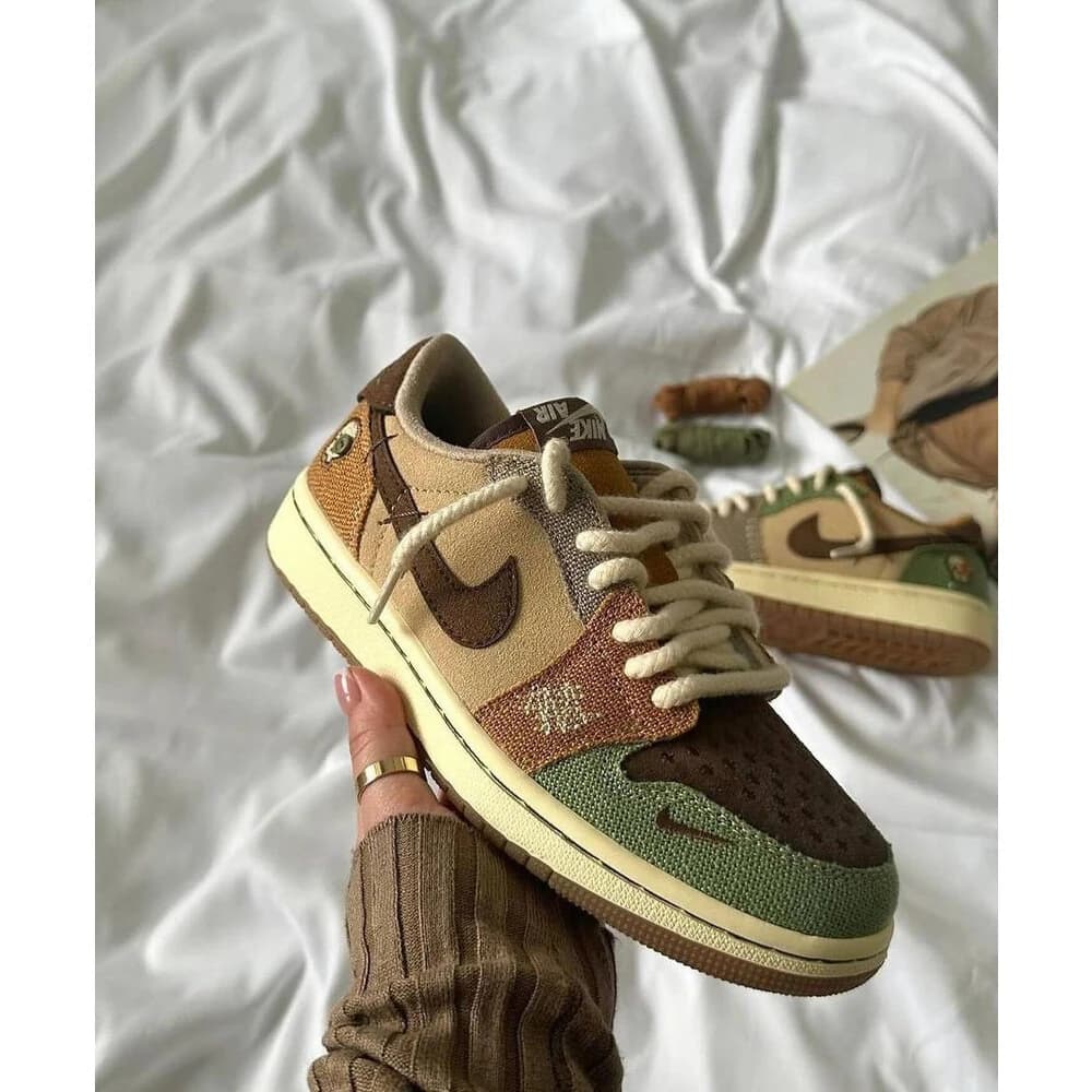 Jordan 1 Retro Low OG Zion Williamson Voodoo görsel 2
