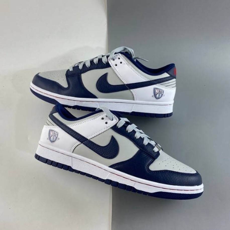 NIKE DUNK LOW EMB NBA 75TH ANNIVERSARY BROOKLYN NET